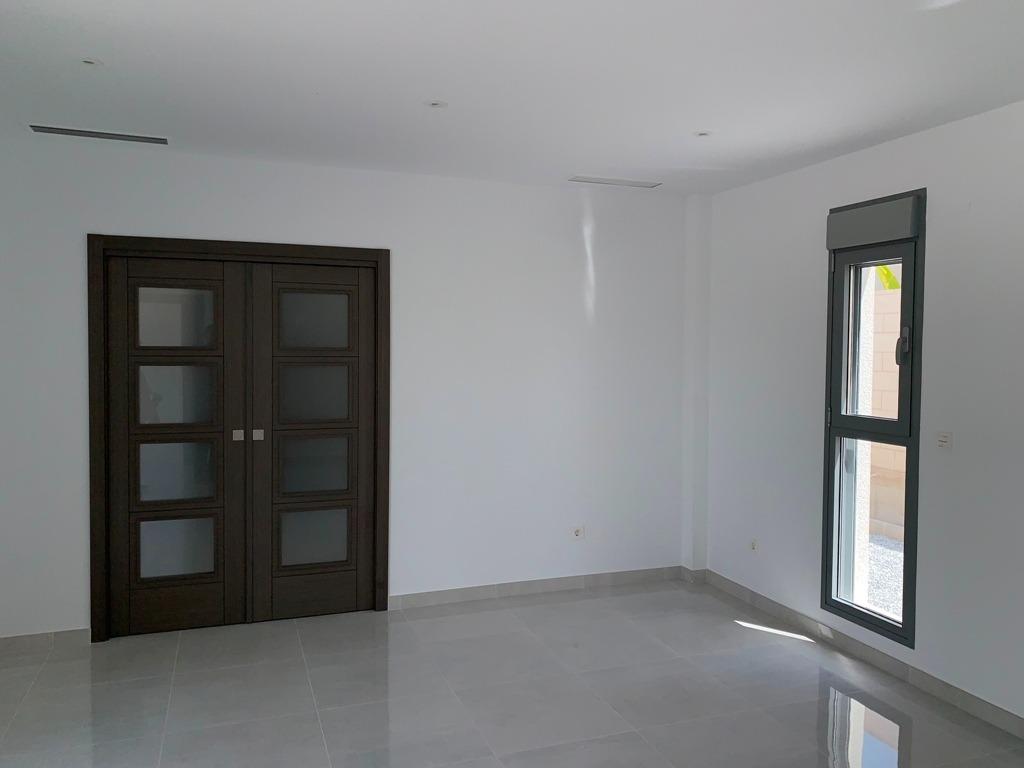 Villa for sale in Pinoso, Alicante, Spain