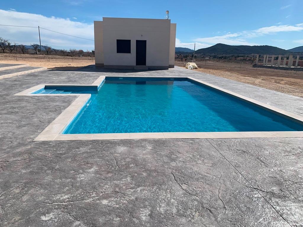 Villa for sale in Pinoso, Alicante, Spain