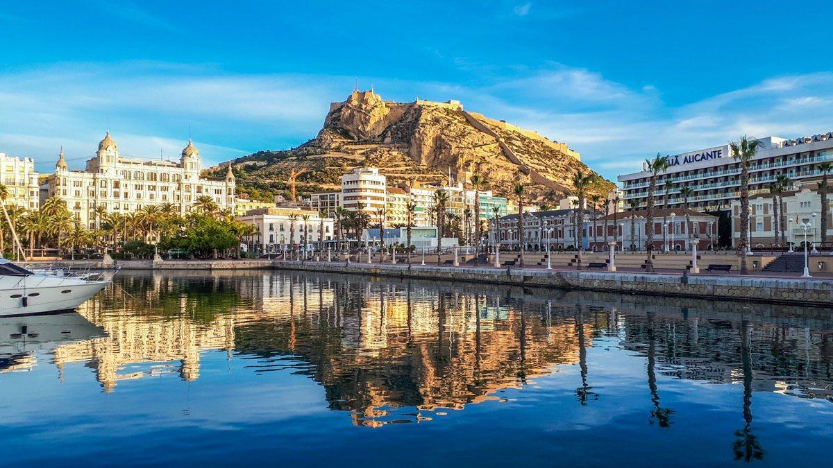 Penthouse for sale in Alicante, Alicante, Spain