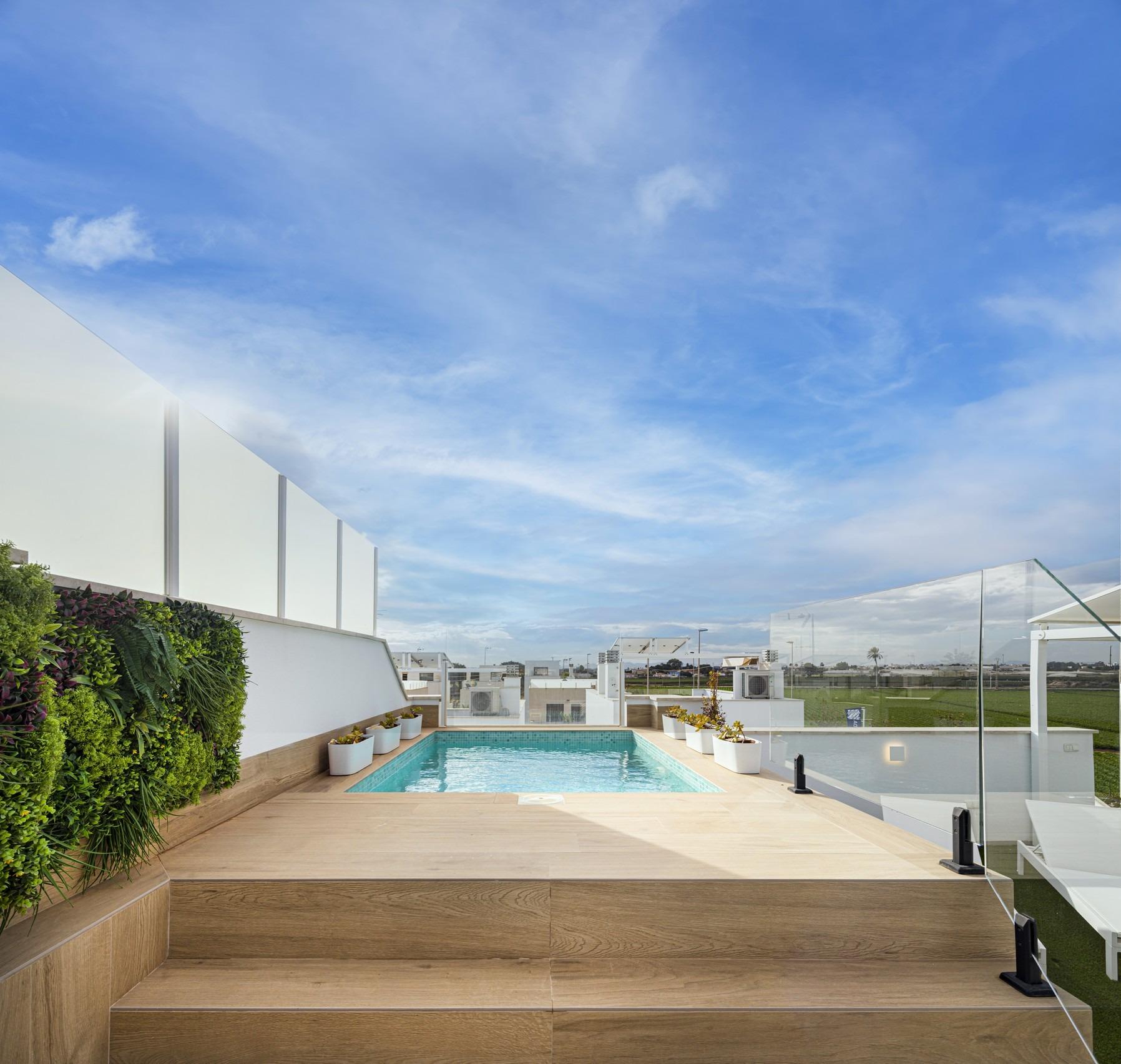 Bungalow for sale in Pilar De La Horadada, Alicante, Spain
