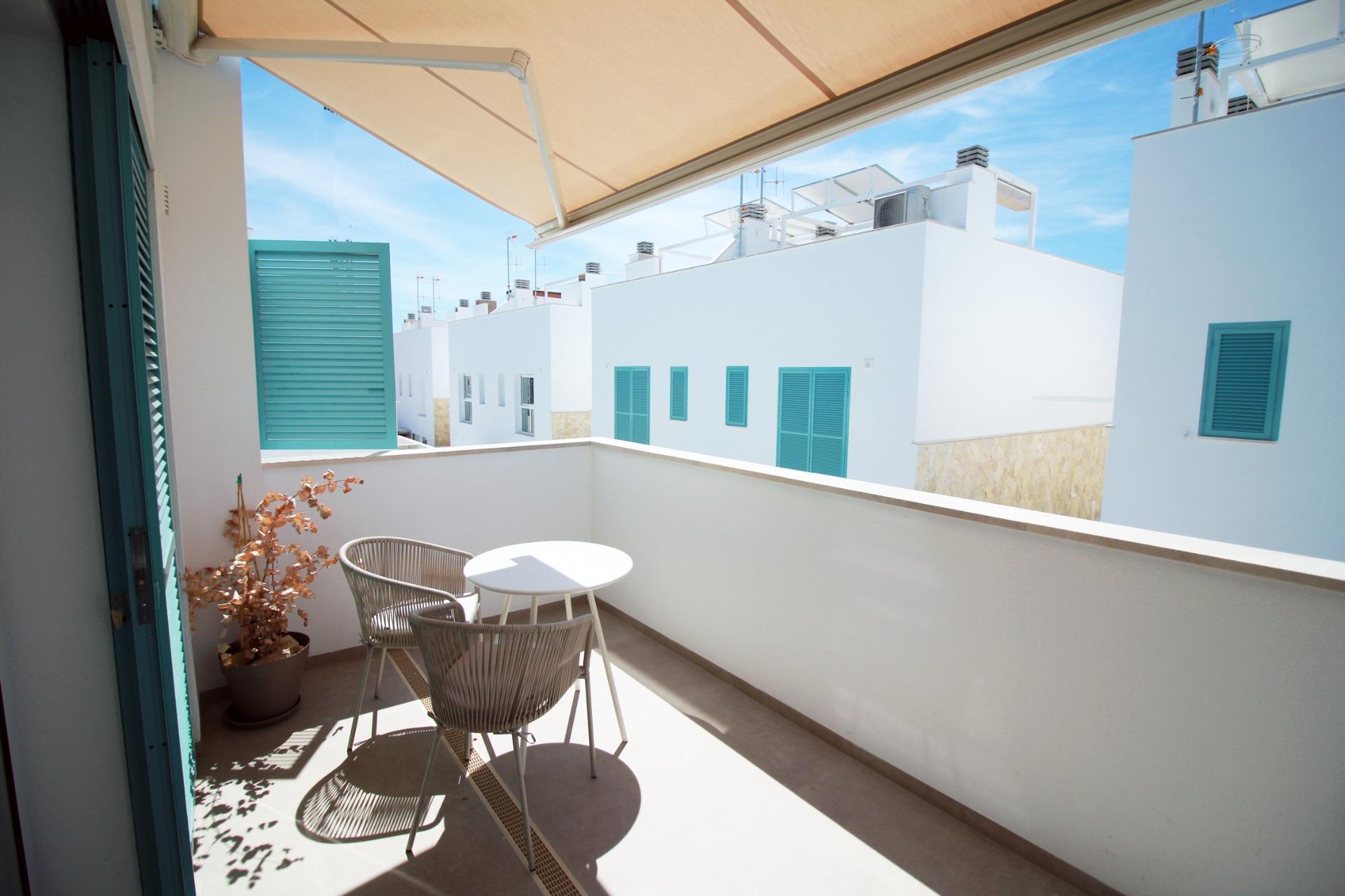Bungalow for sale in Pilar De La Horadada, Alicante, Spain
