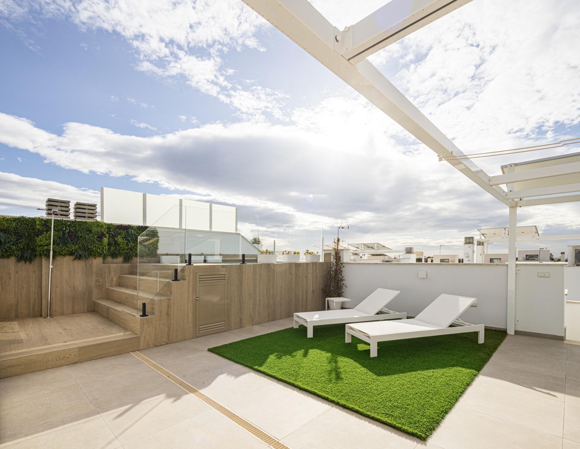 Bungalow for sale in Pilar De La Horadada, Alicante, Spain
