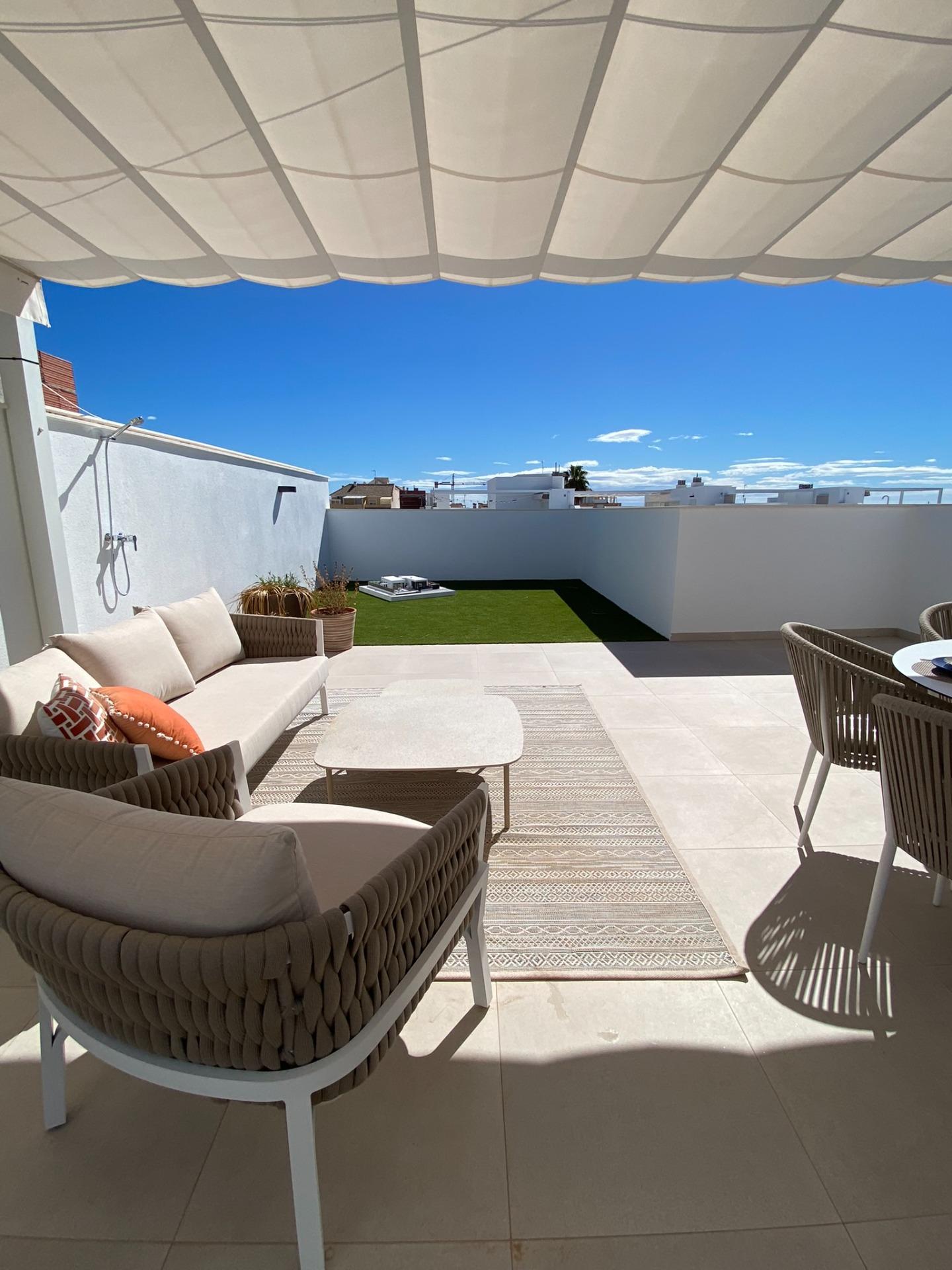 Bungalow for sale in Pilar De La Horadada, Alicante, Spain