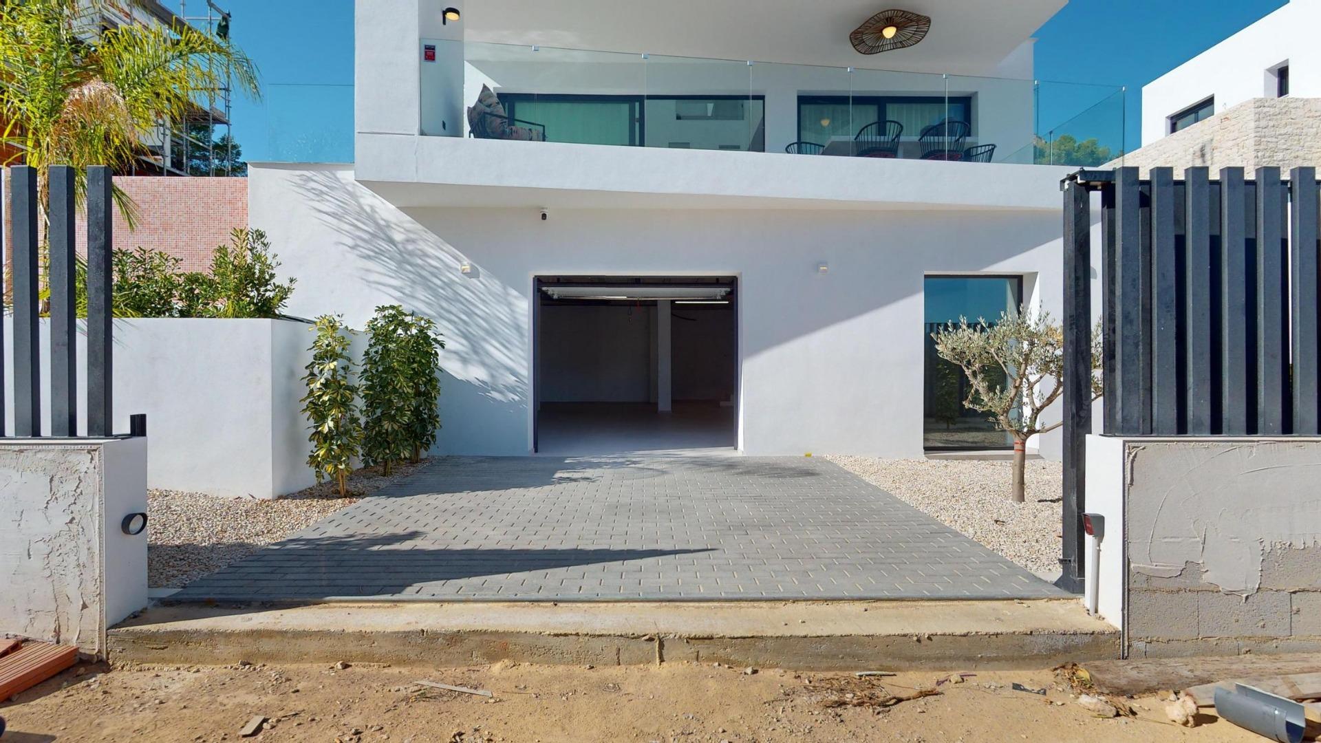 Villa for sale in Polop, Alicante, Spain