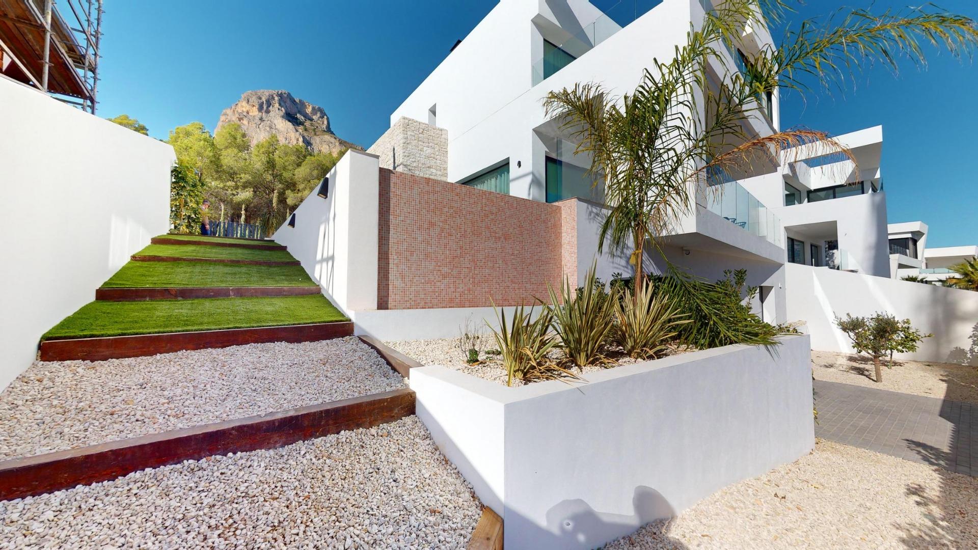 Villa for sale in Polop, Alicante, Spain