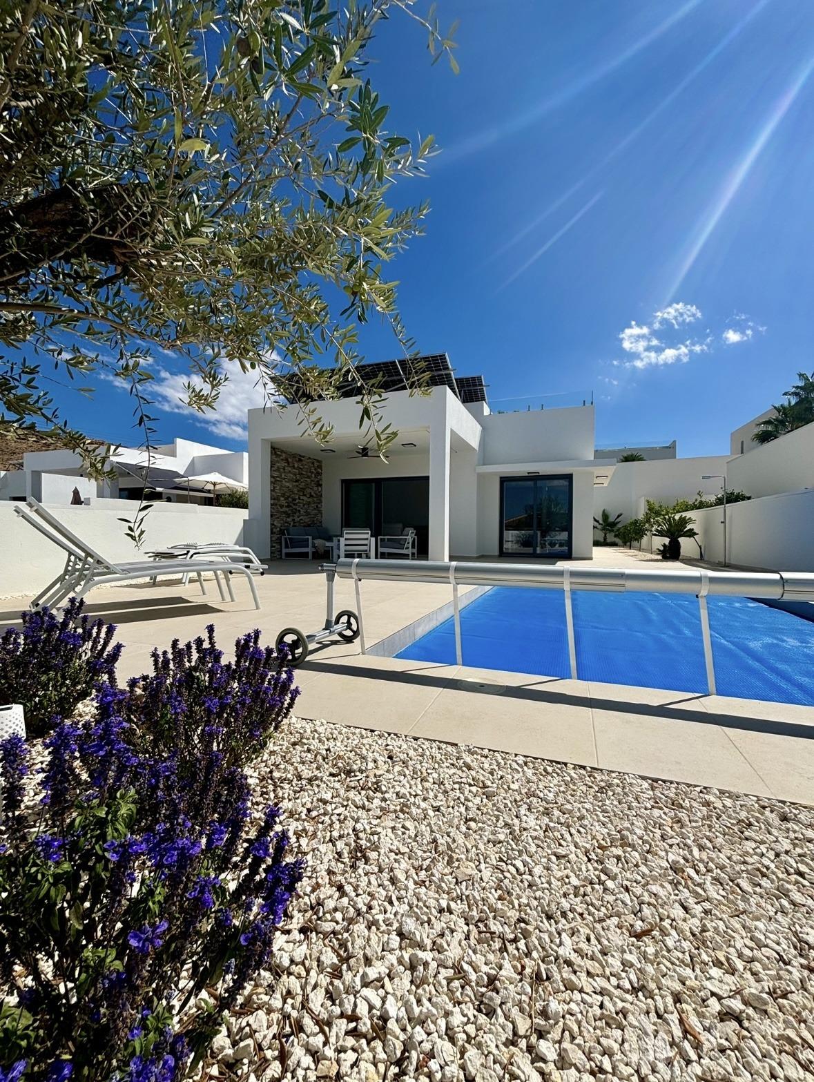 Villa for sale in Benijofar, Alicante, Spain