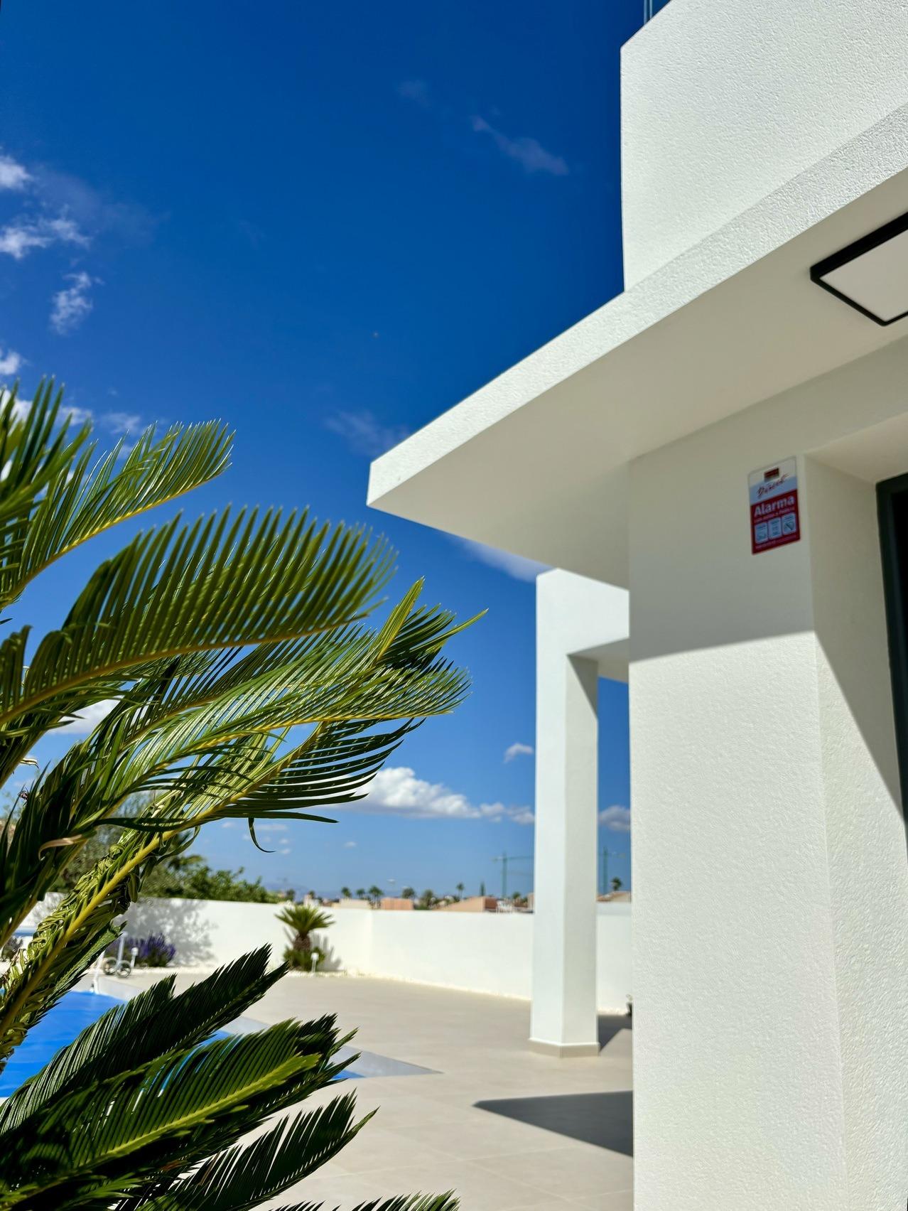 Villa for sale in Benijofar, Alicante, Spain