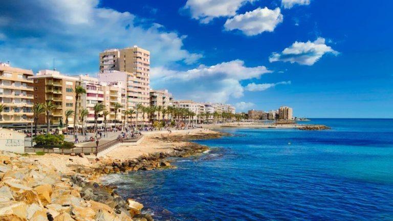 Apartment for sale in Torrevieja, Alicante, Spain