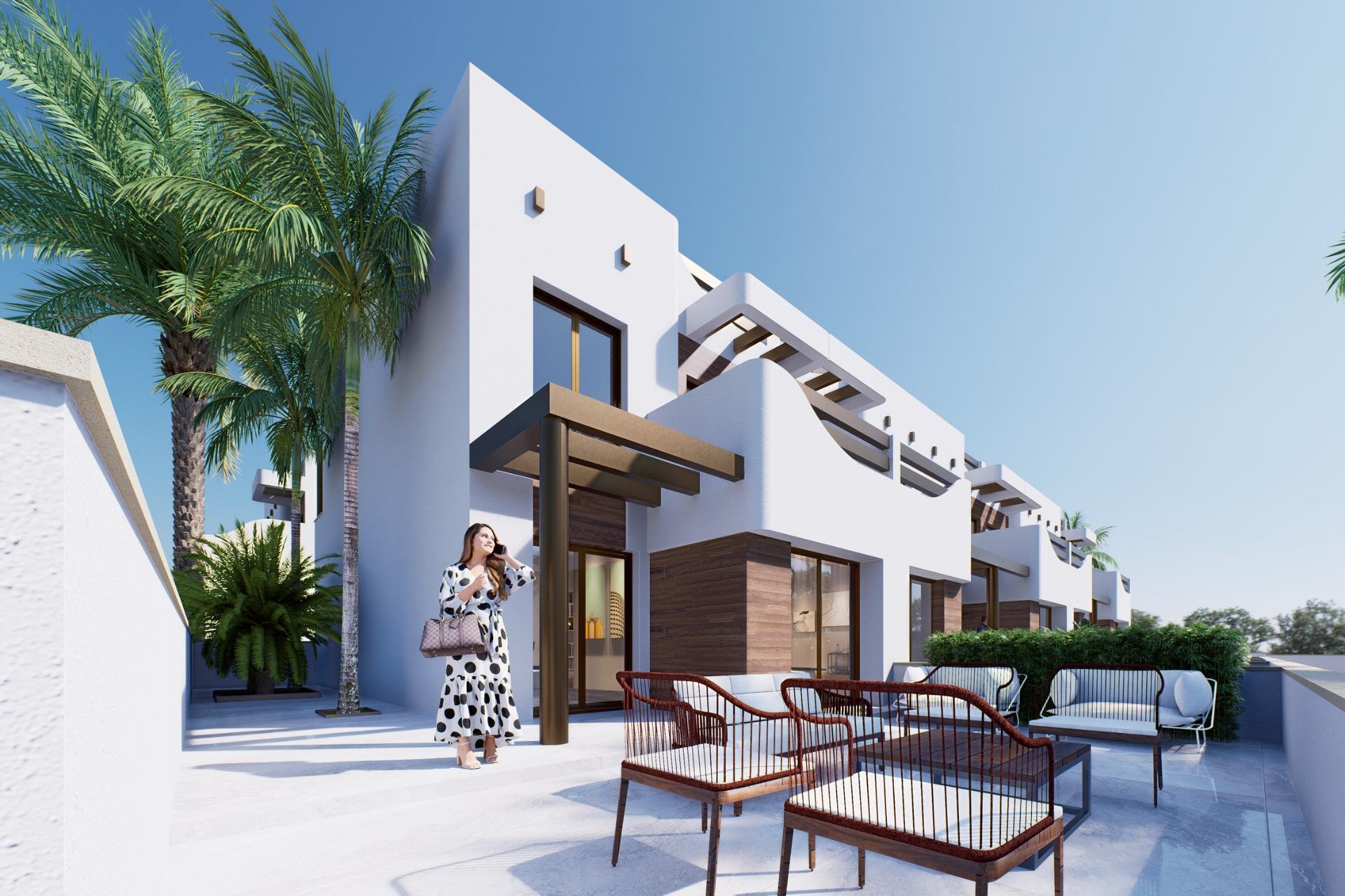 Bungalow for sale in Pilar De La Horadada, Alicante, Spain