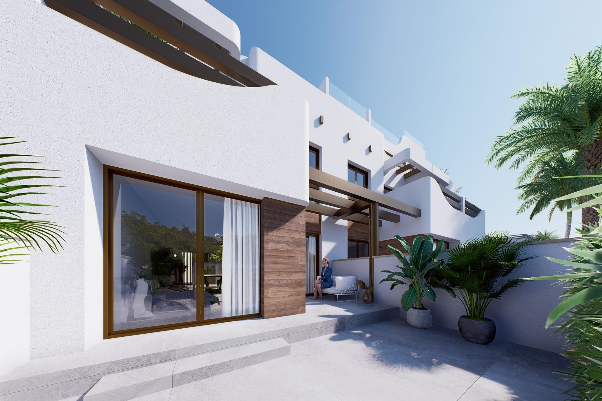 Bungalow for sale in Pilar De La Horadada, Alicante, Spain