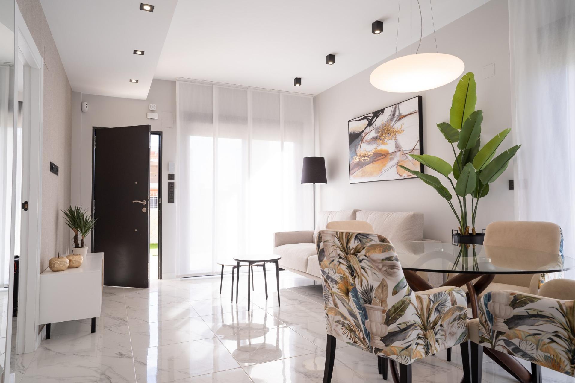 Bungalow for sale in Pilar De La Horadada, Alicante, Spain
