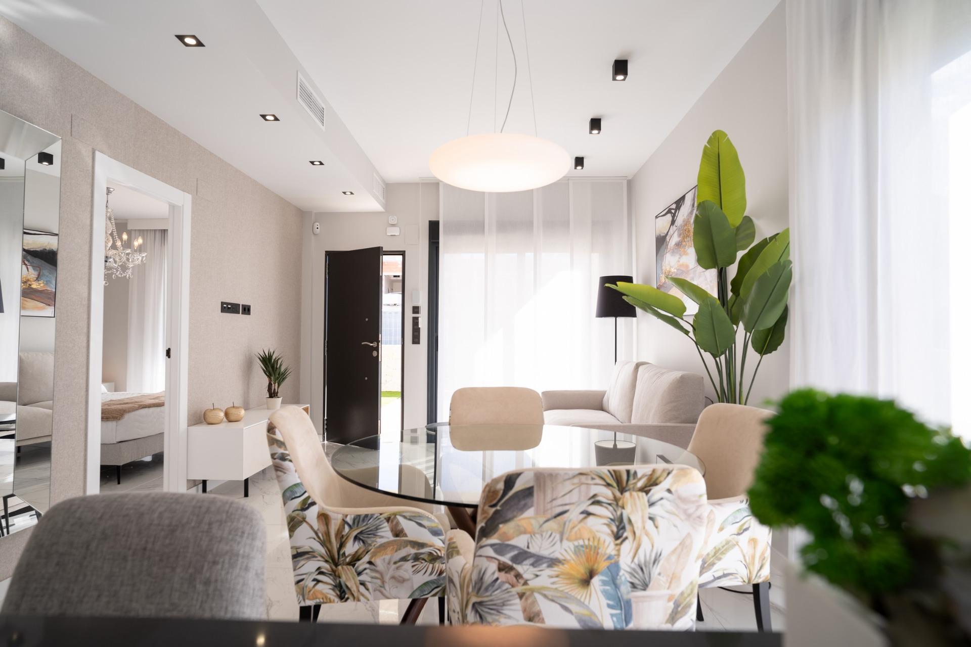 Bungalow for sale in Pilar De La Horadada, Alicante, Spain