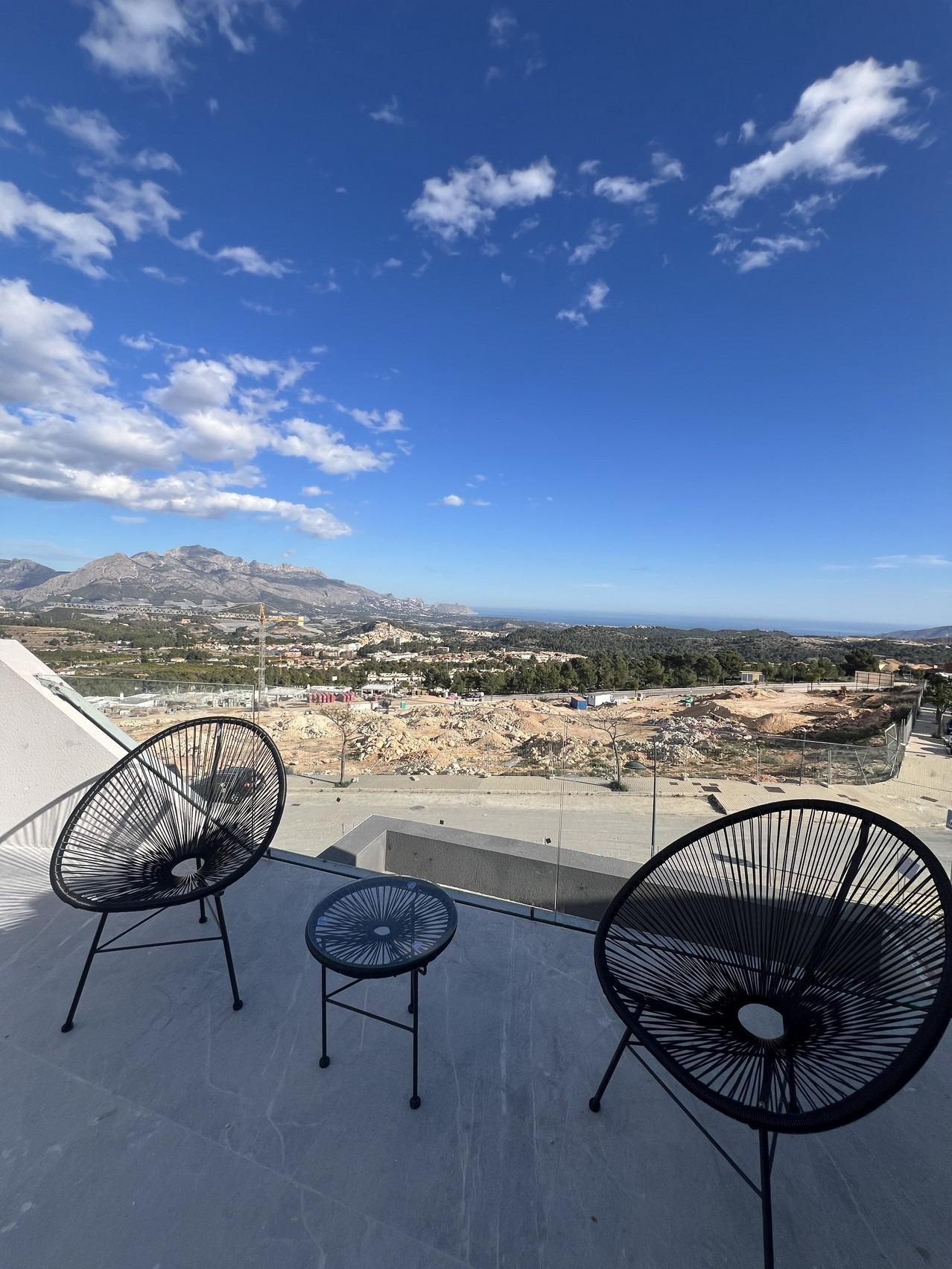 Villa for sale in Polop, Alicante, Spain