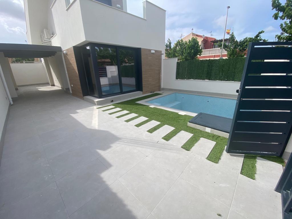 Villa for sale in Los Alcázares, Murcia, Spain
