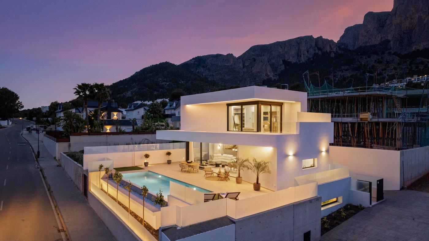 Villa for sale in Polop, Alicante, Spain