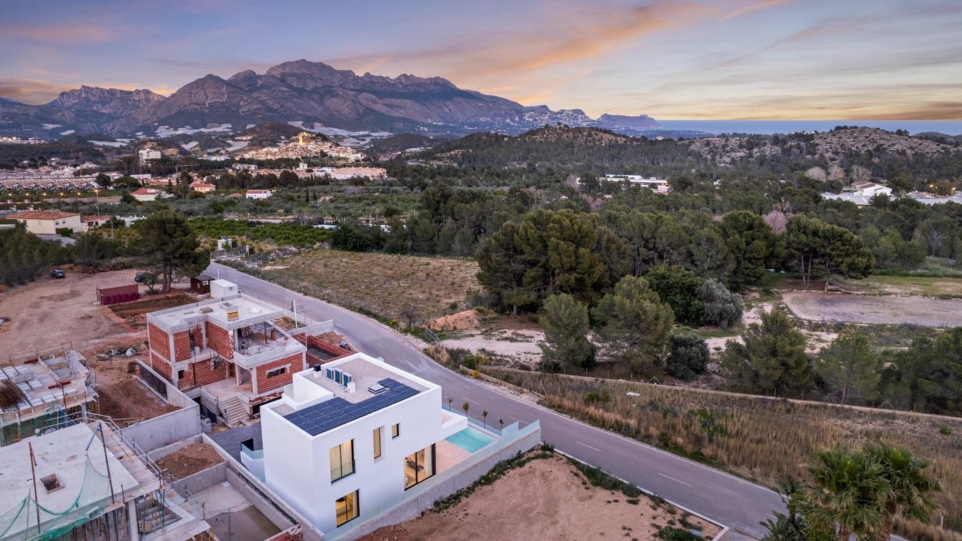 Villa for sale in Polop, Alicante, Spain