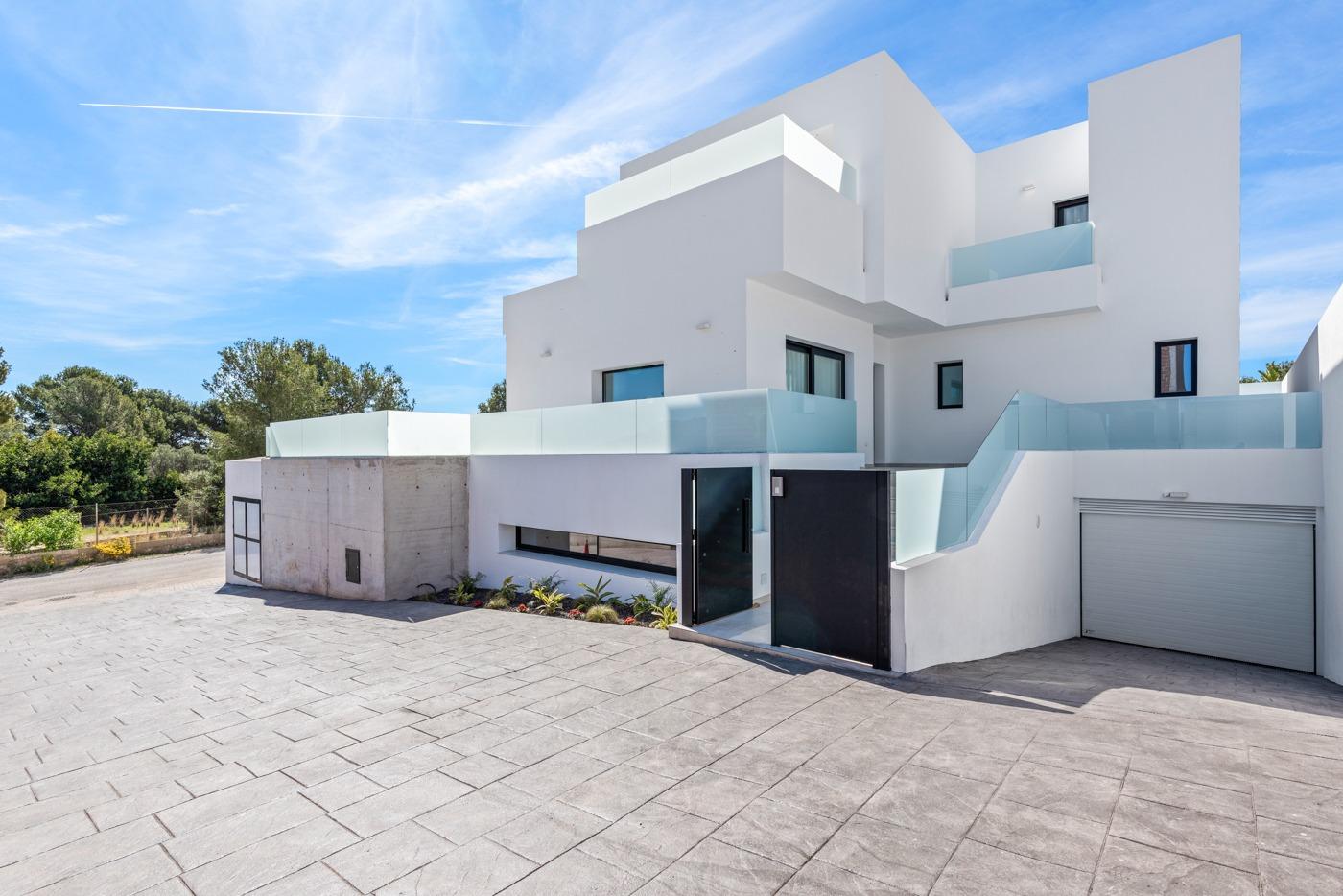 Villa for sale in Polop, Alicante, Spain