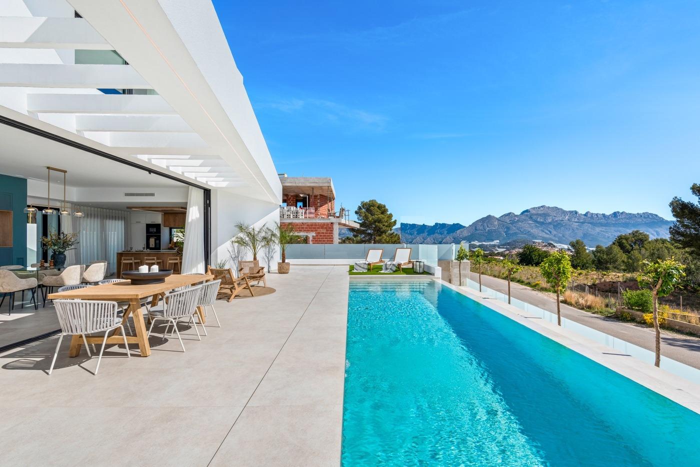 Villa for sale in Polop, Alicante, Spain