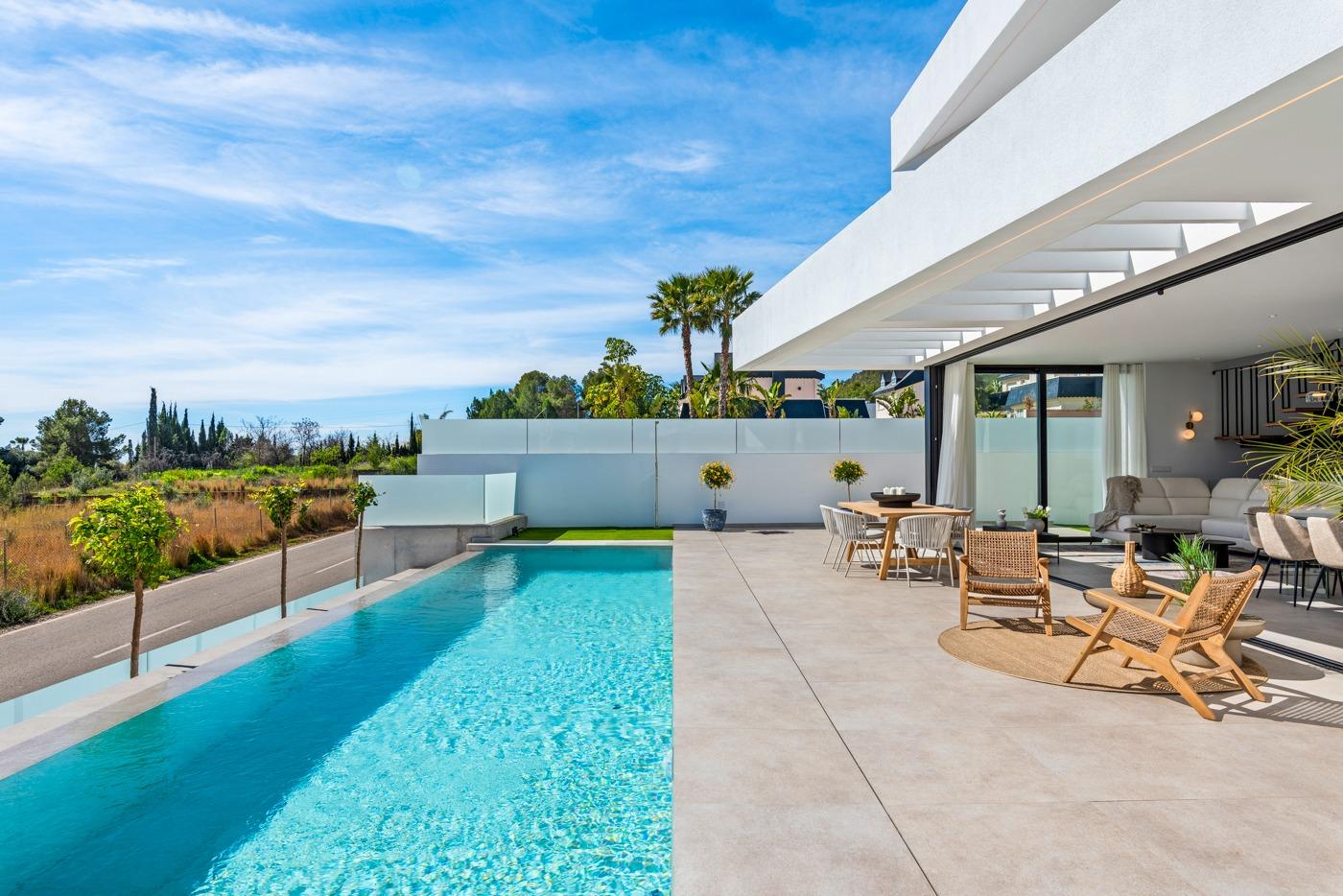 Villa for sale in Polop, Alicante, Spain
