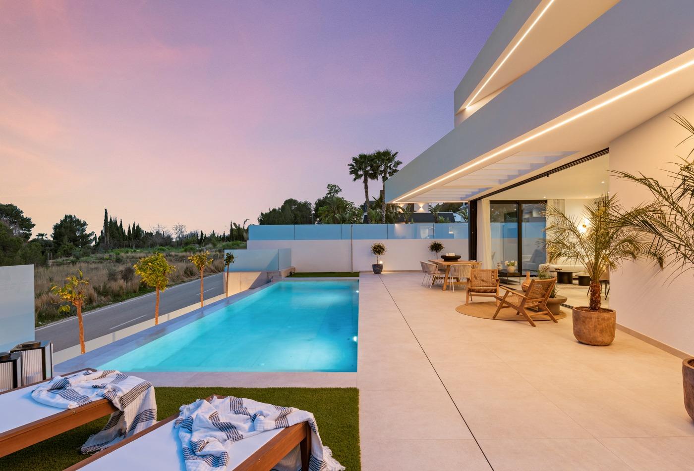 Villa for sale in Polop, Alicante, Spain