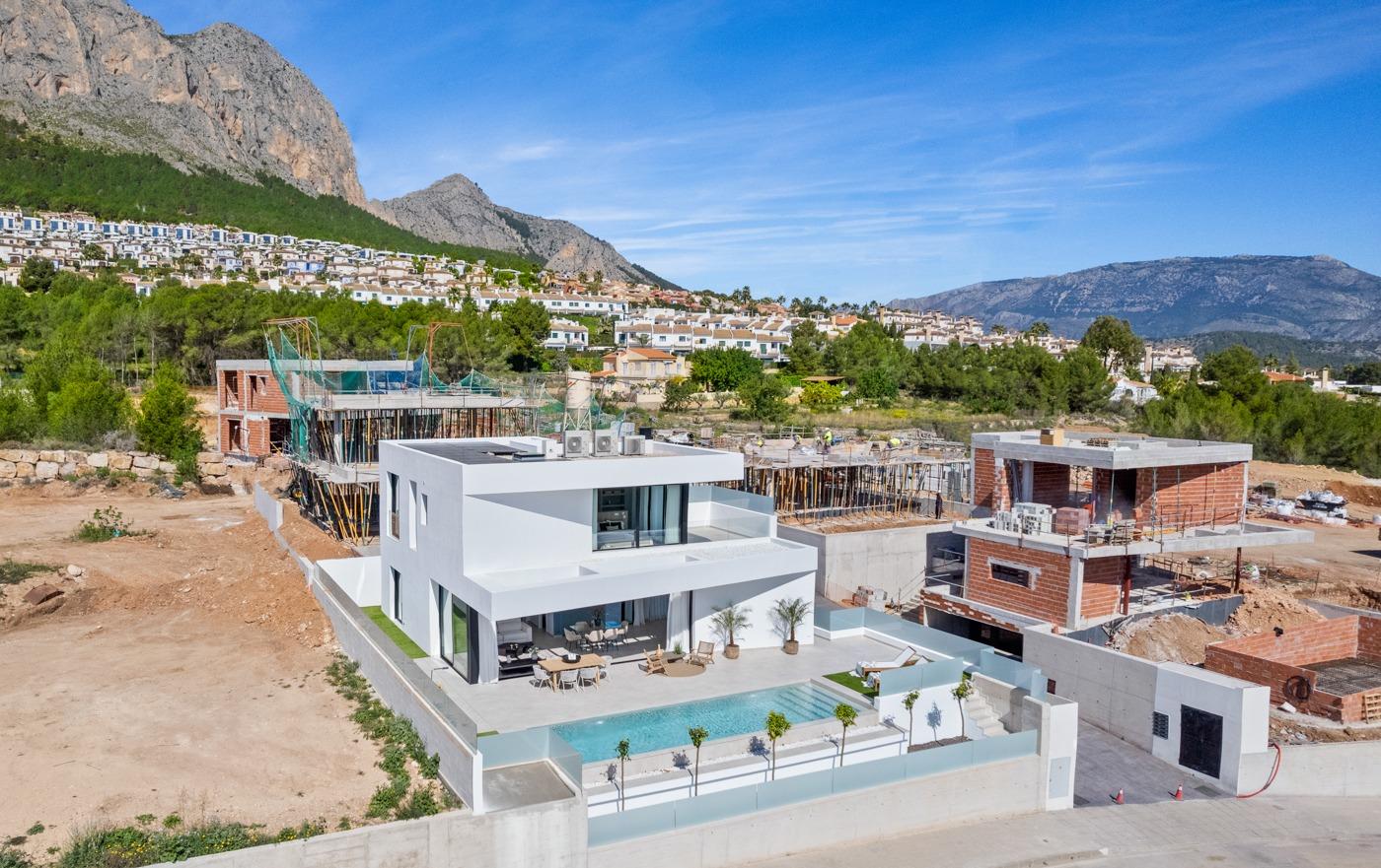 Villa for sale in Polop, Alicante, Spain
