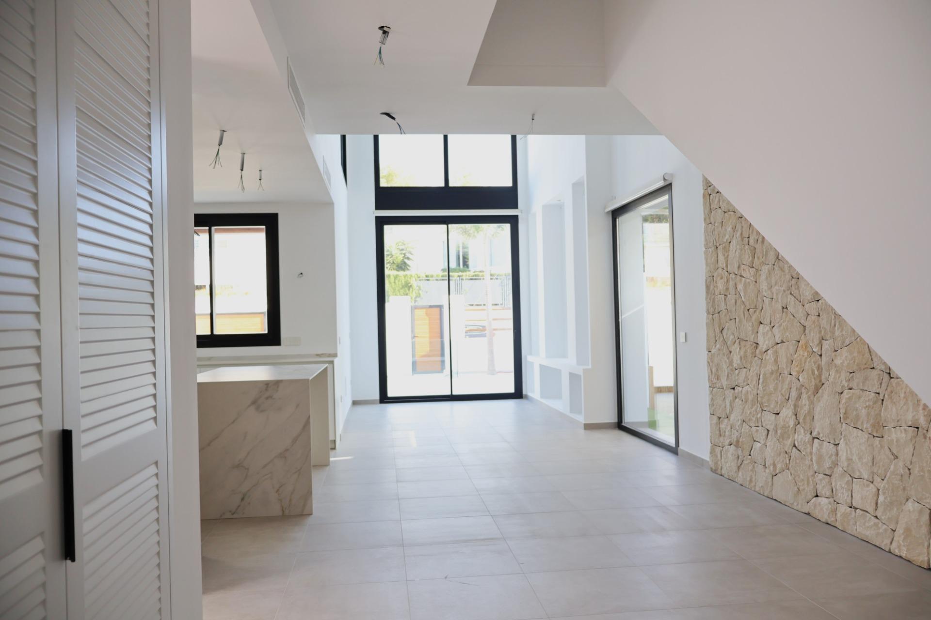 Villa for sale in Alfas Del Pi, Alicante, Spain