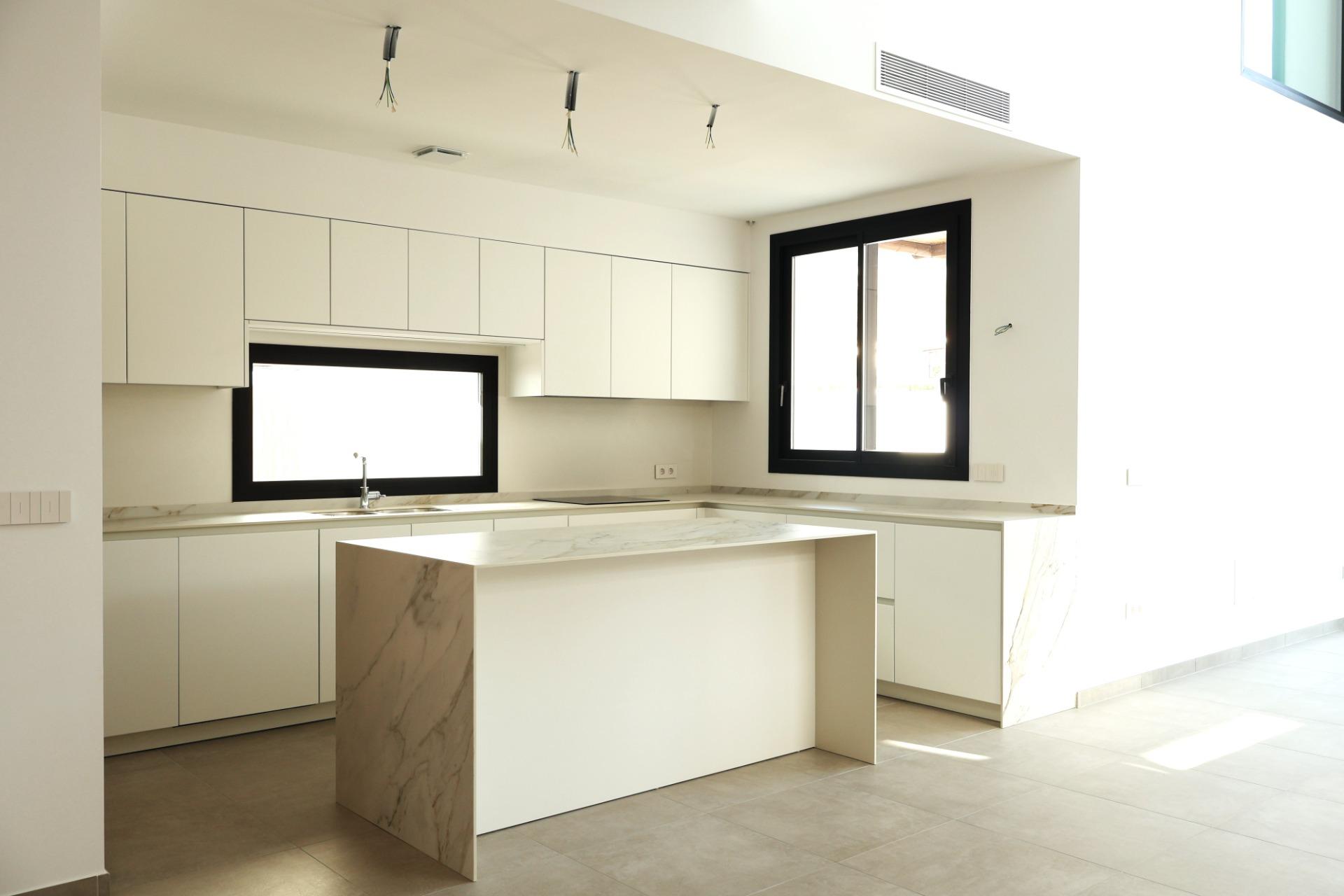 Villa for sale in Alfas Del Pi, Alicante, Spain