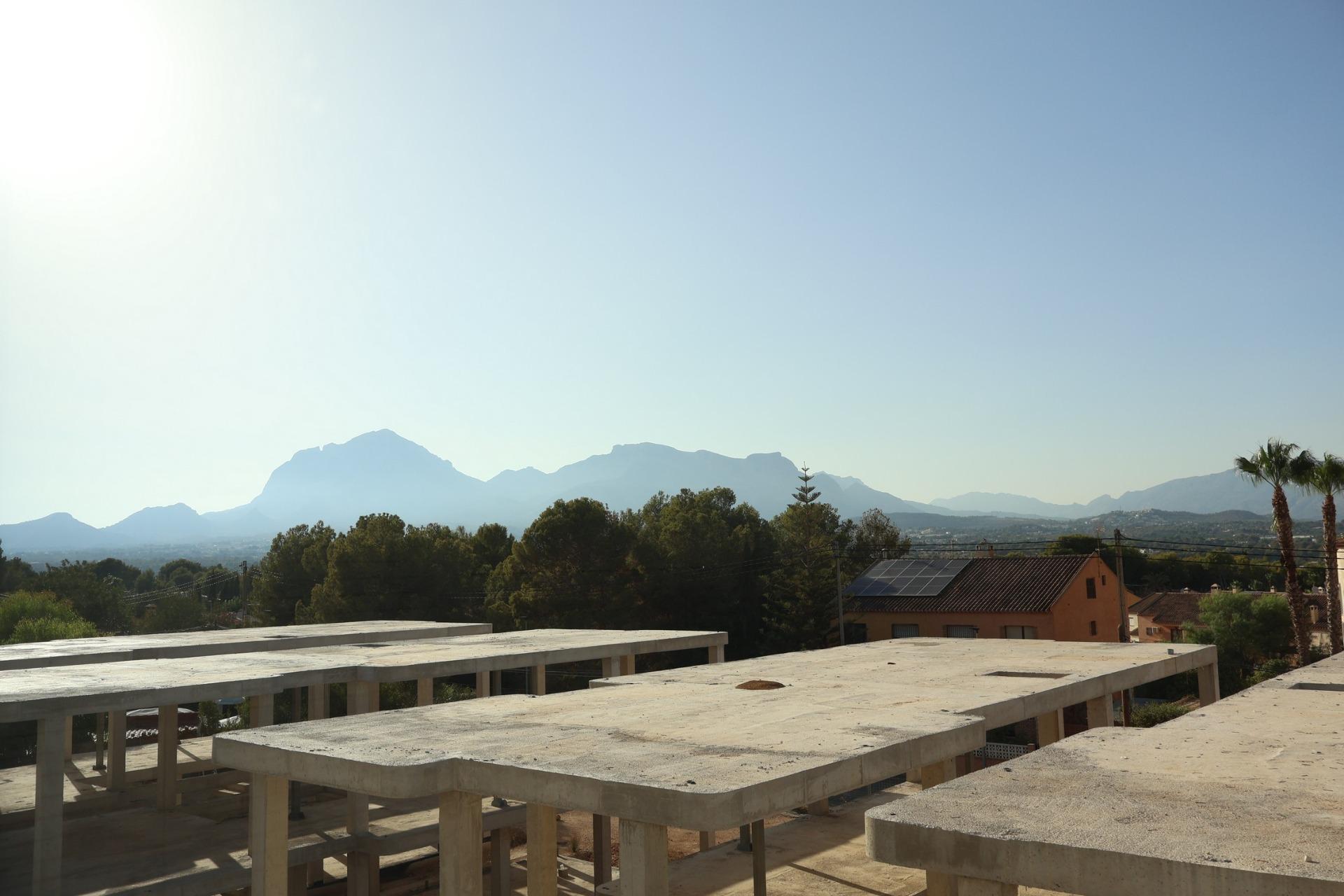 Villa for sale in Alfas Del Pi, Alicante, Spain