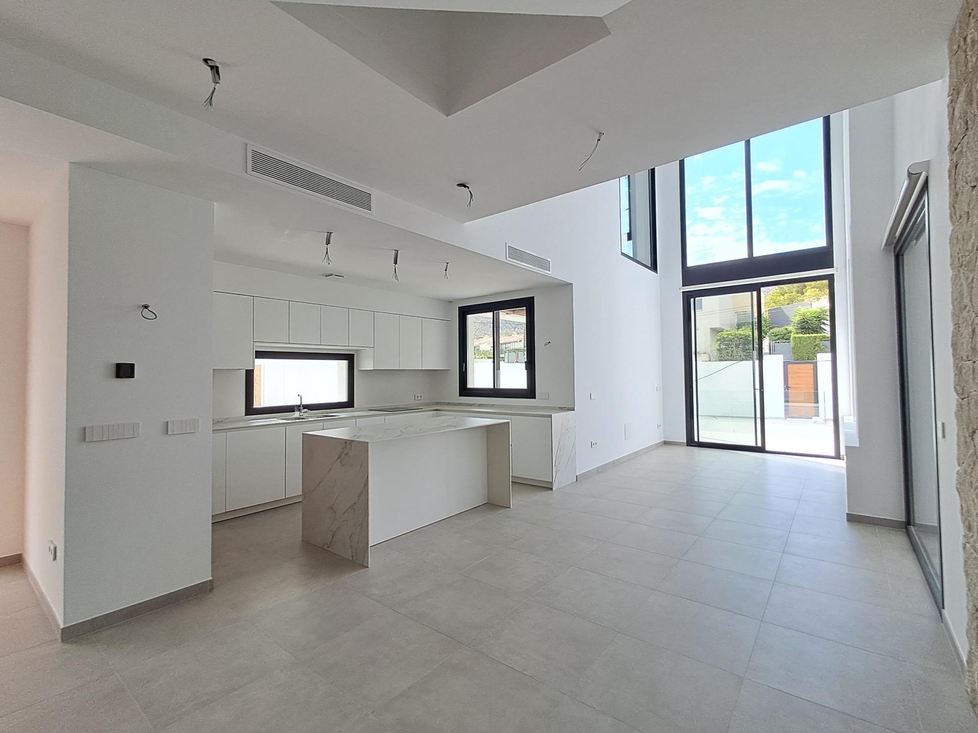 Villa for sale in Alfas Del Pi, Alicante, Spain