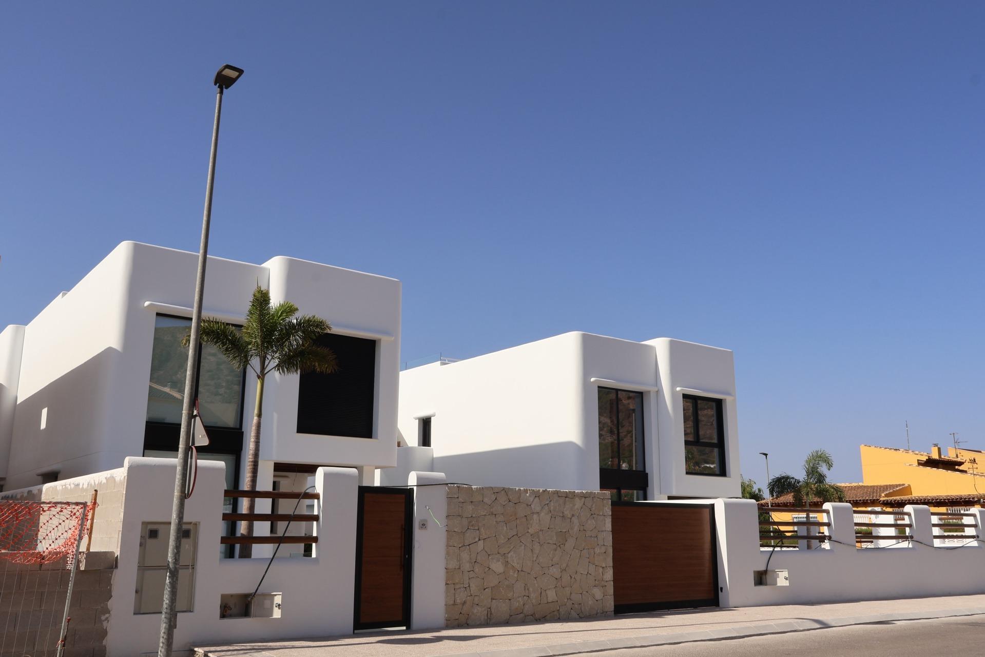 Villa for sale in Alfas Del Pi, Alicante, Spain