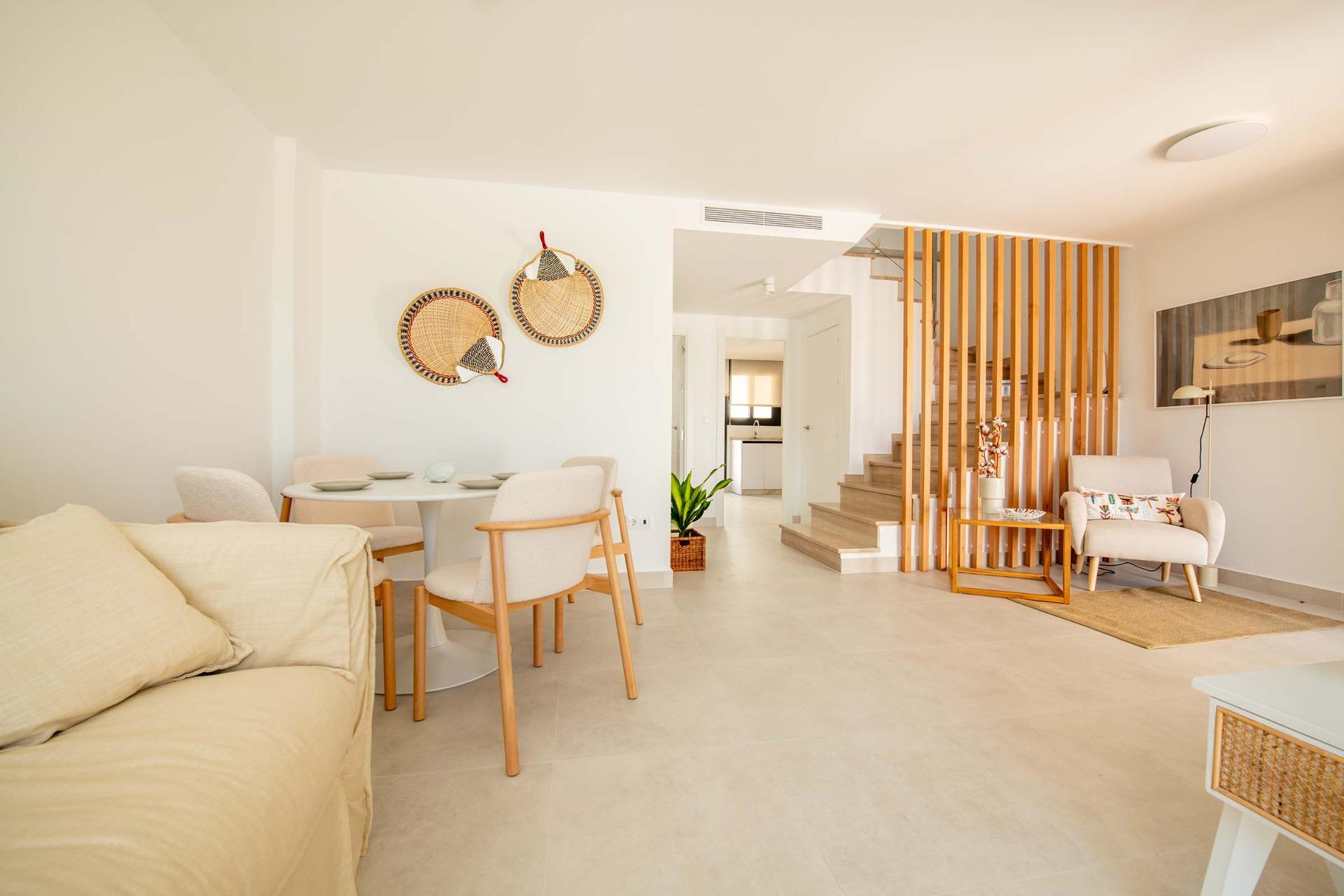 Bungalow for sale in Cox, Alicante, Spain