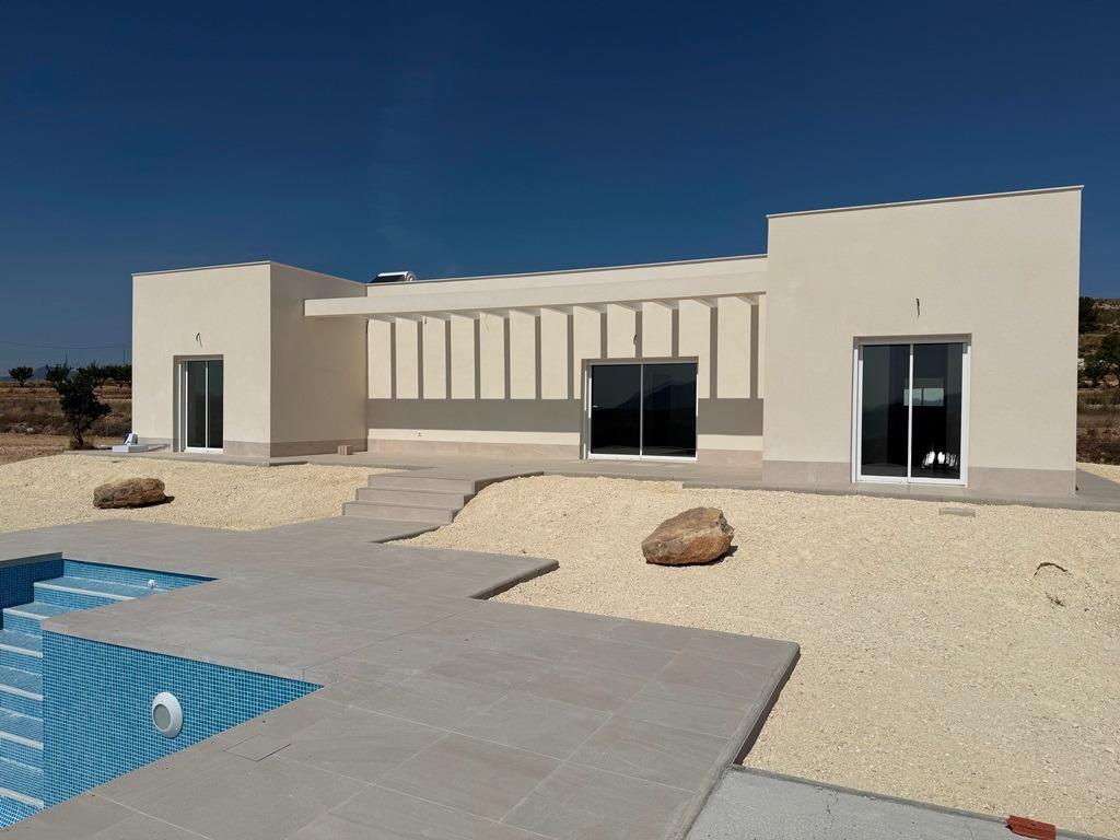 Villa for sale in Pinoso, Alicante, Spain