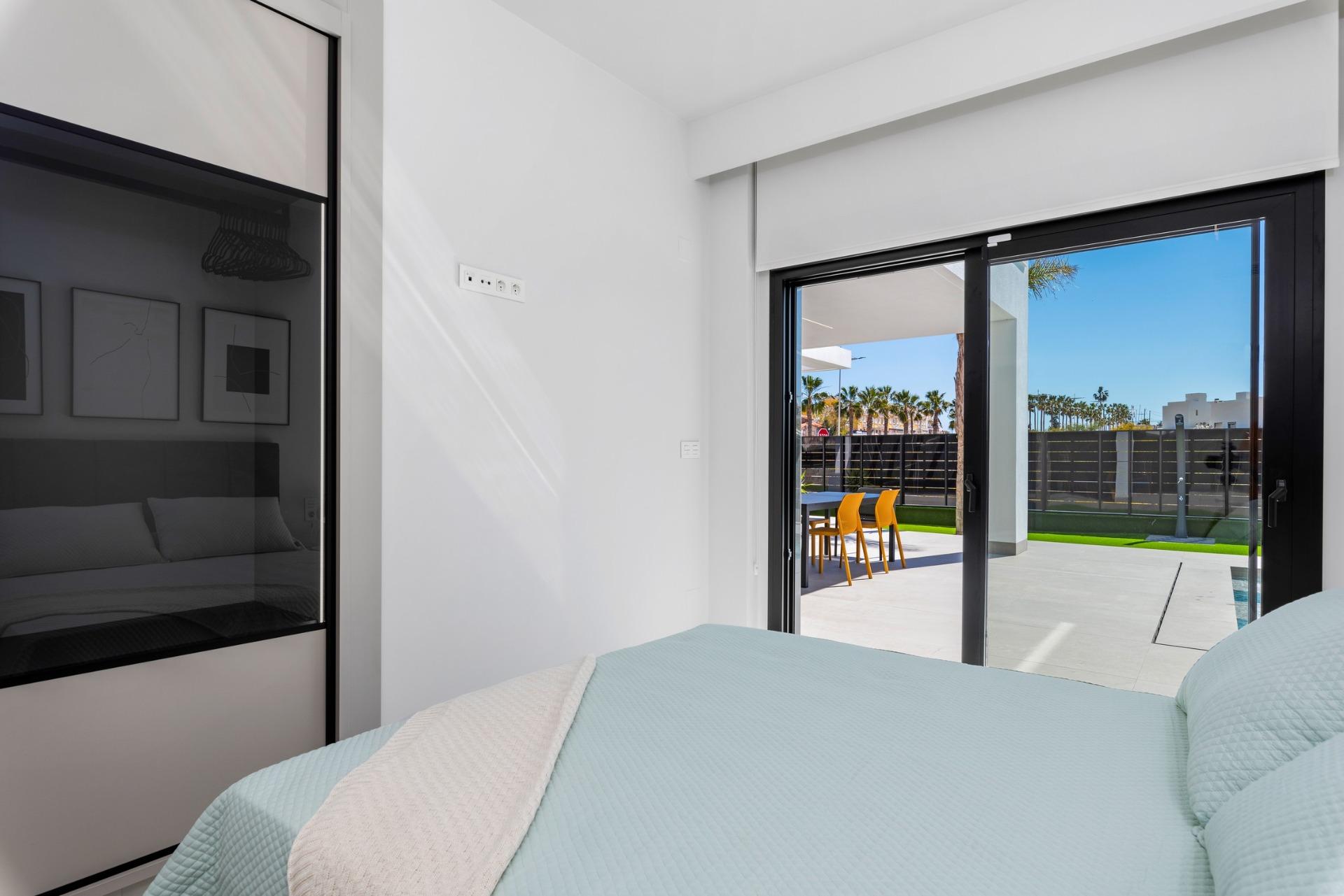 Villa for sale in Algorfa, Alicante, Spain