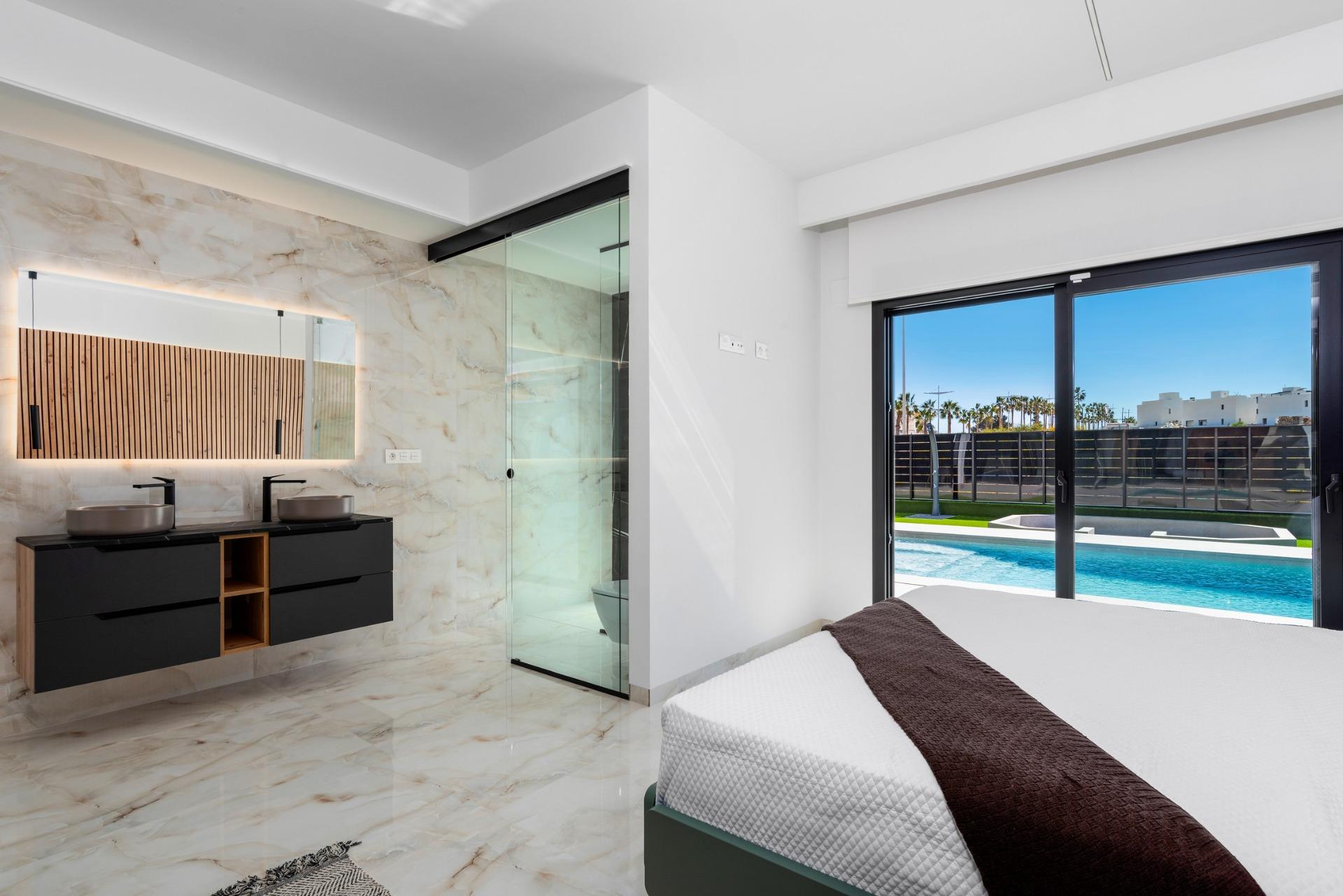 Villa for sale in Algorfa, Alicante, Spain