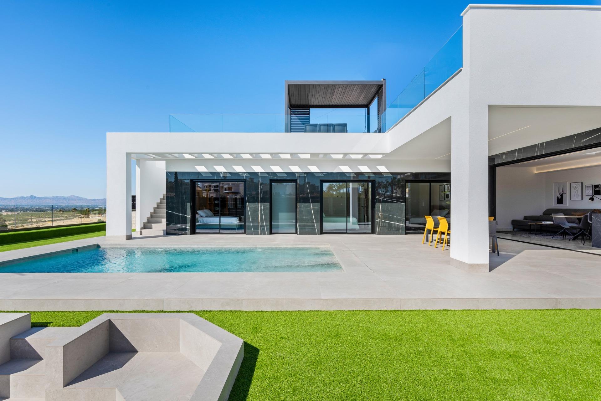 Villa for sale in Algorfa, Alicante, Spain
