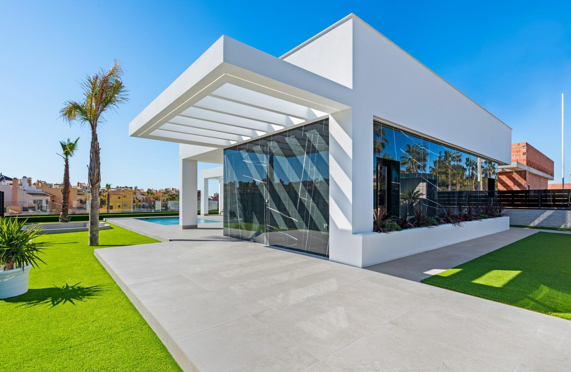 Villa for sale in Algorfa, Alicante, Spain