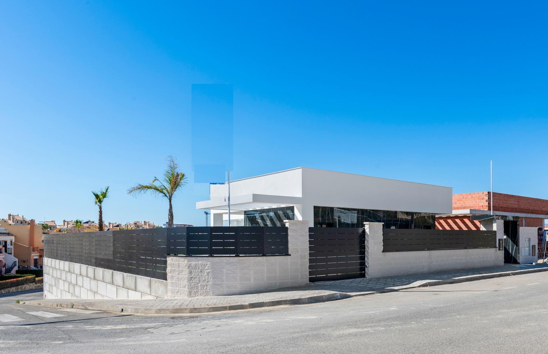Villa for sale in Algorfa, Alicante, Spain