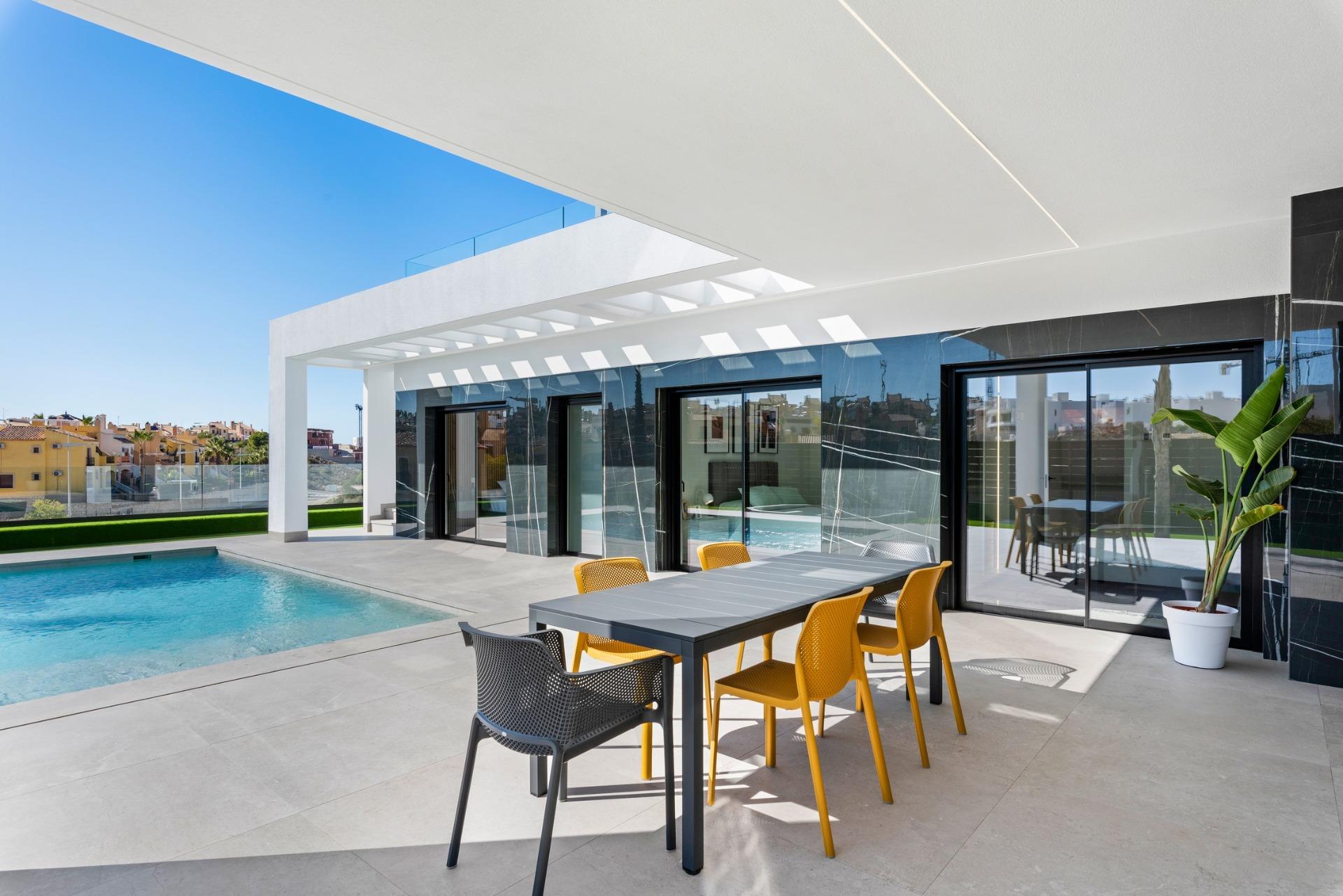 Villa for sale in Algorfa, Alicante, Spain