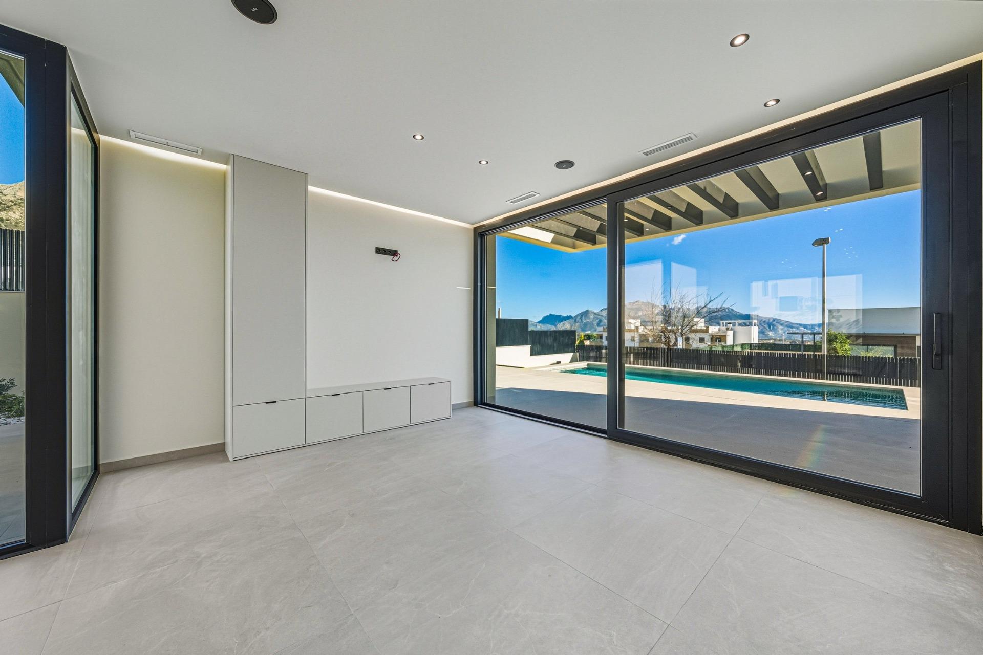 Villa for sale in Polop, Alicante, Spain