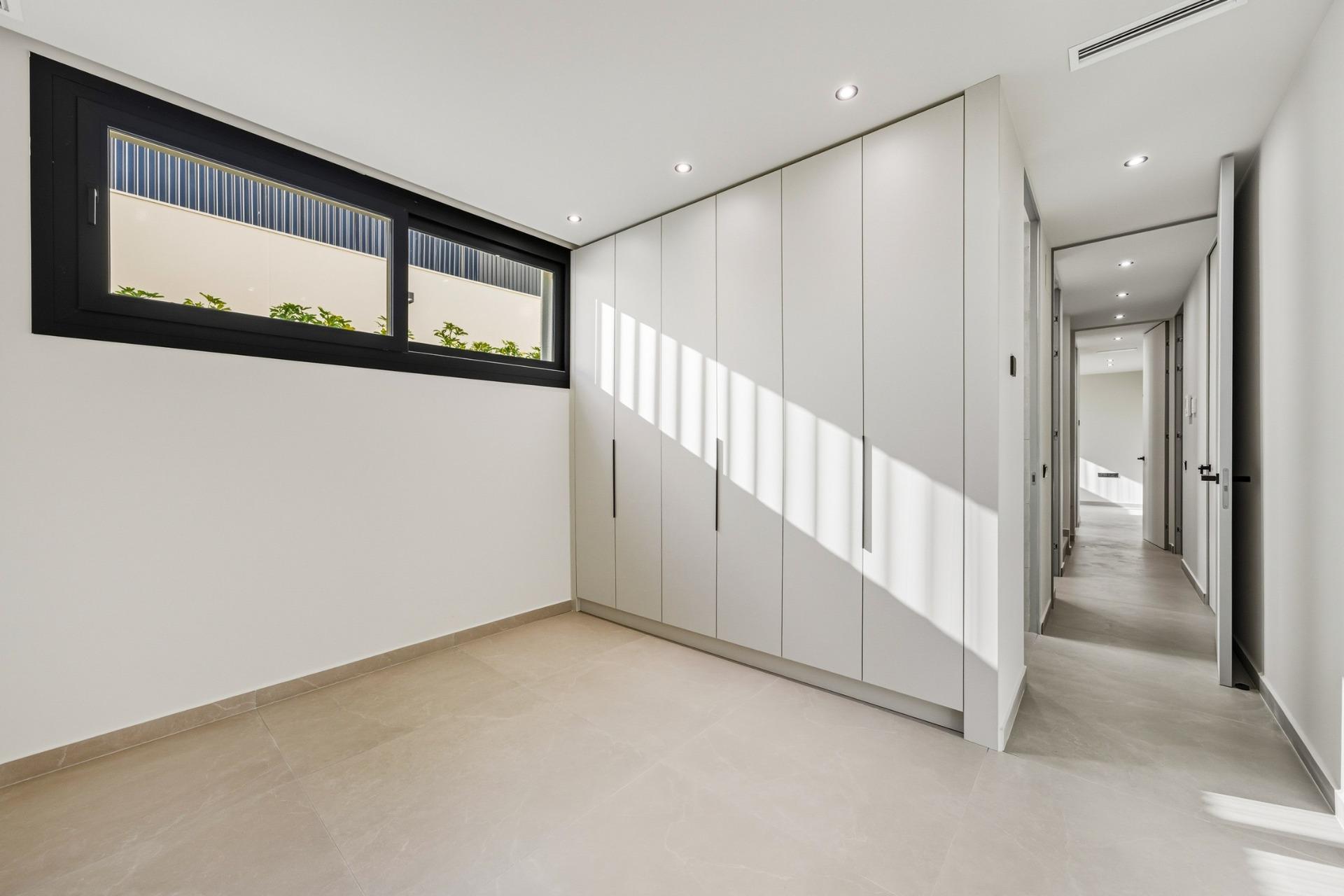Villa for sale in Polop, Alicante, Spain