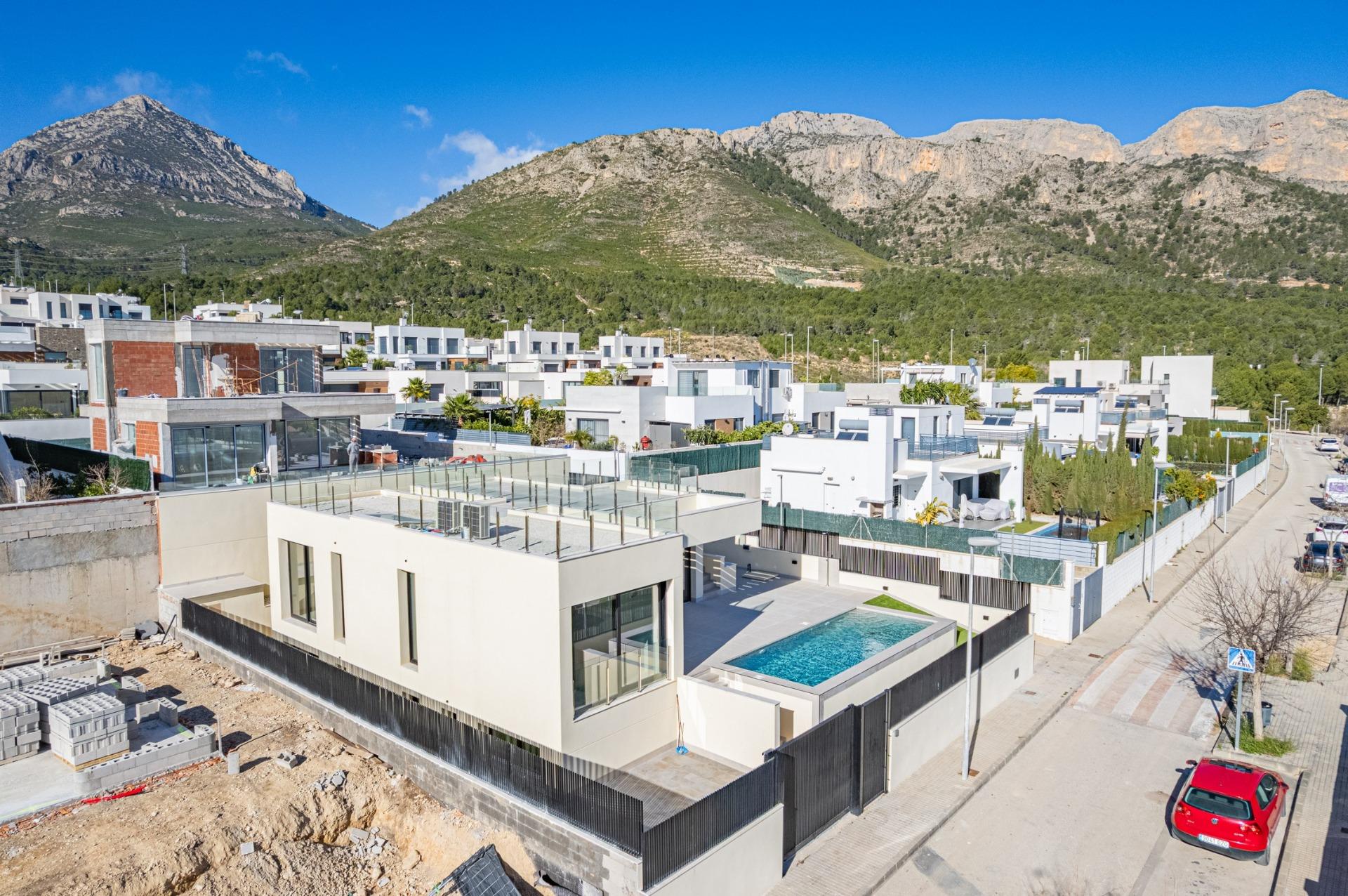 Villa for sale in Polop, Alicante, Spain