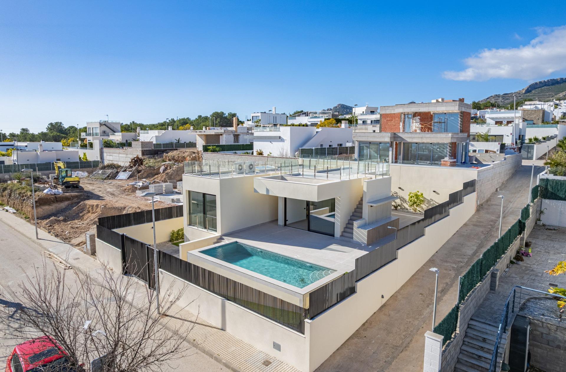 Villa for sale in Polop, Alicante, Spain