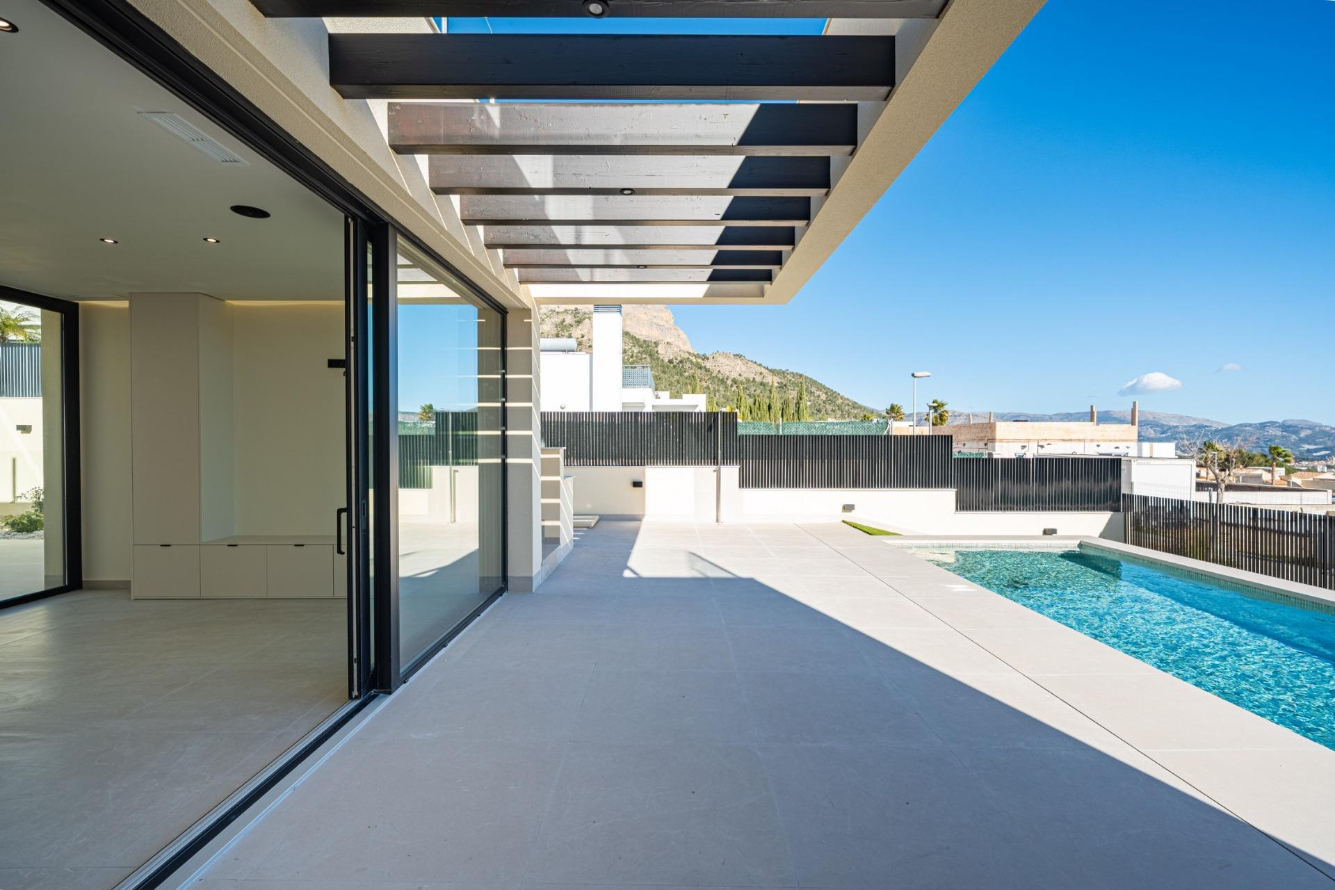 Villa for sale in Polop, Alicante, Spain