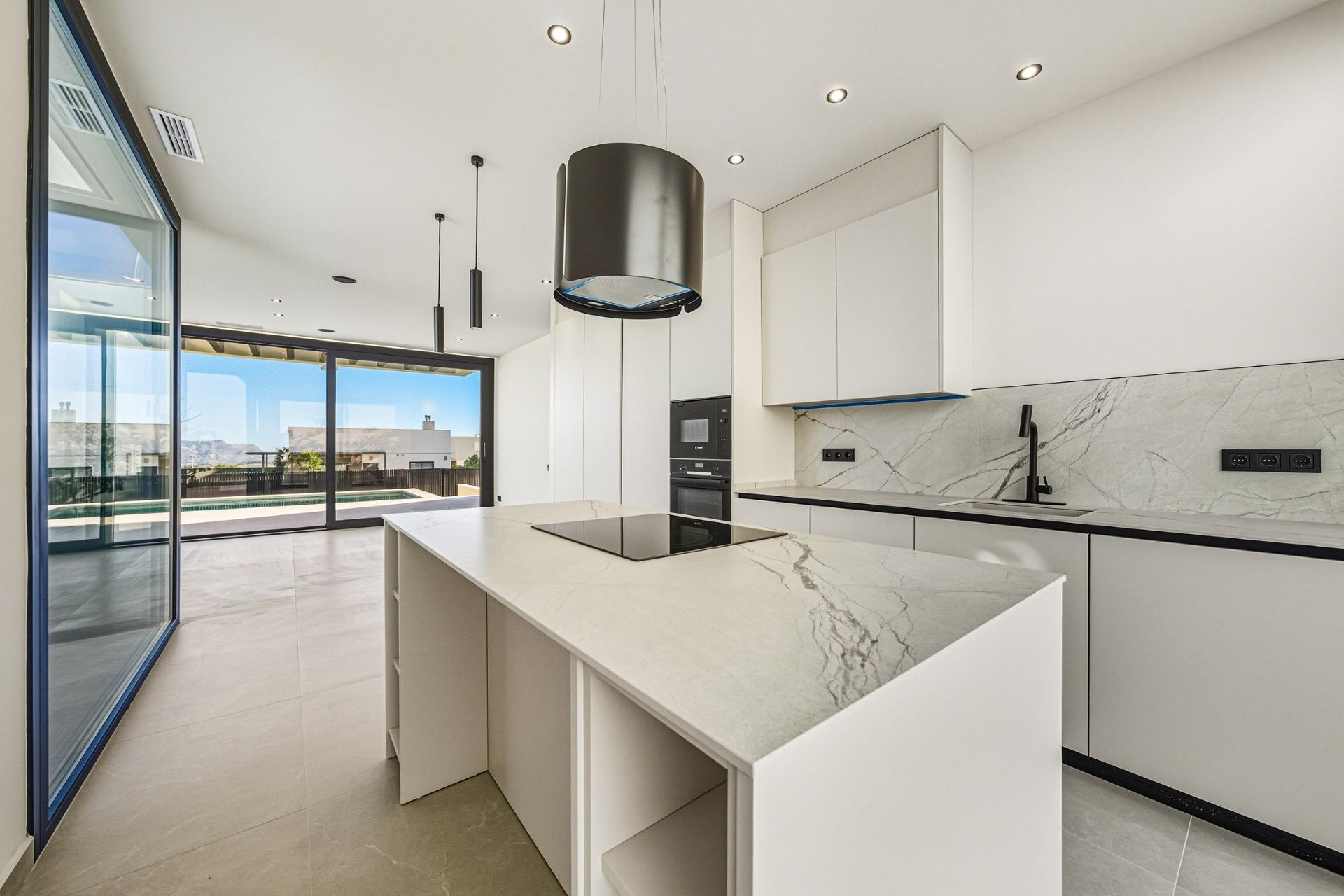 Villa for sale in Polop, Alicante, Spain