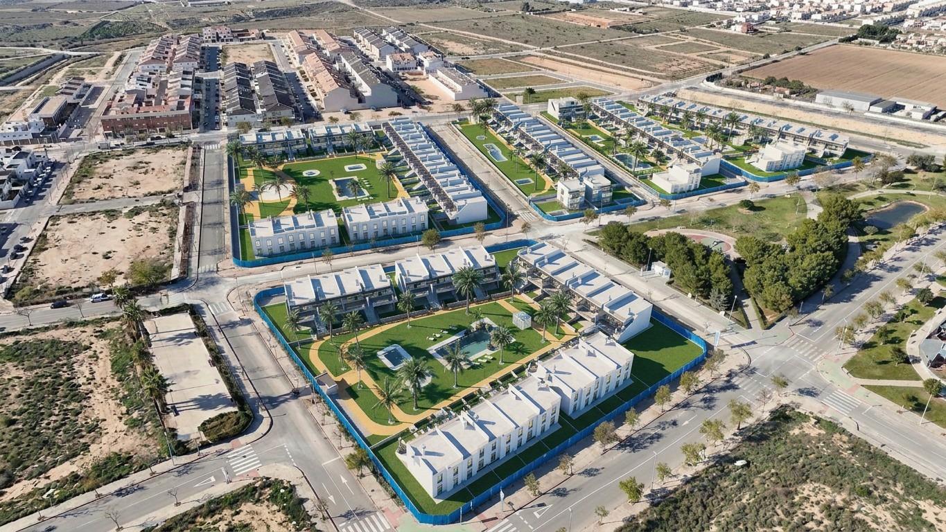 Bungalow for sale in Pilar De La Horadada, Alicante, Spain