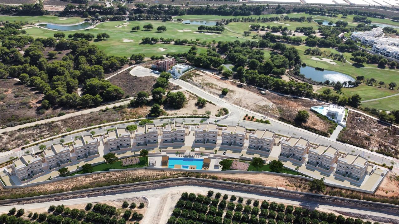 Bungalow for sale in Pilar De La Horadada, Alicante, Spain