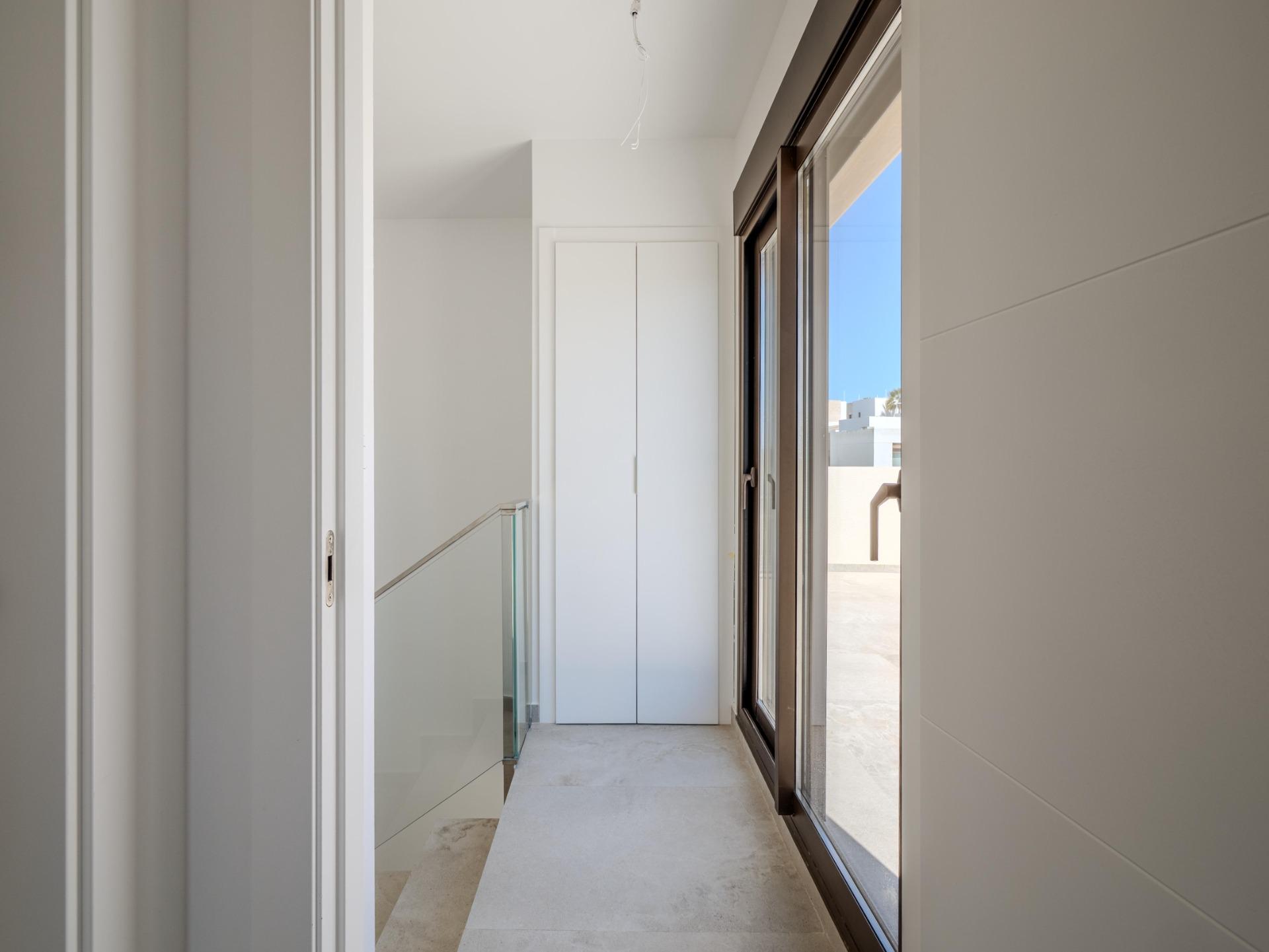 Villa for sale in Algorfa, Alicante, Spain