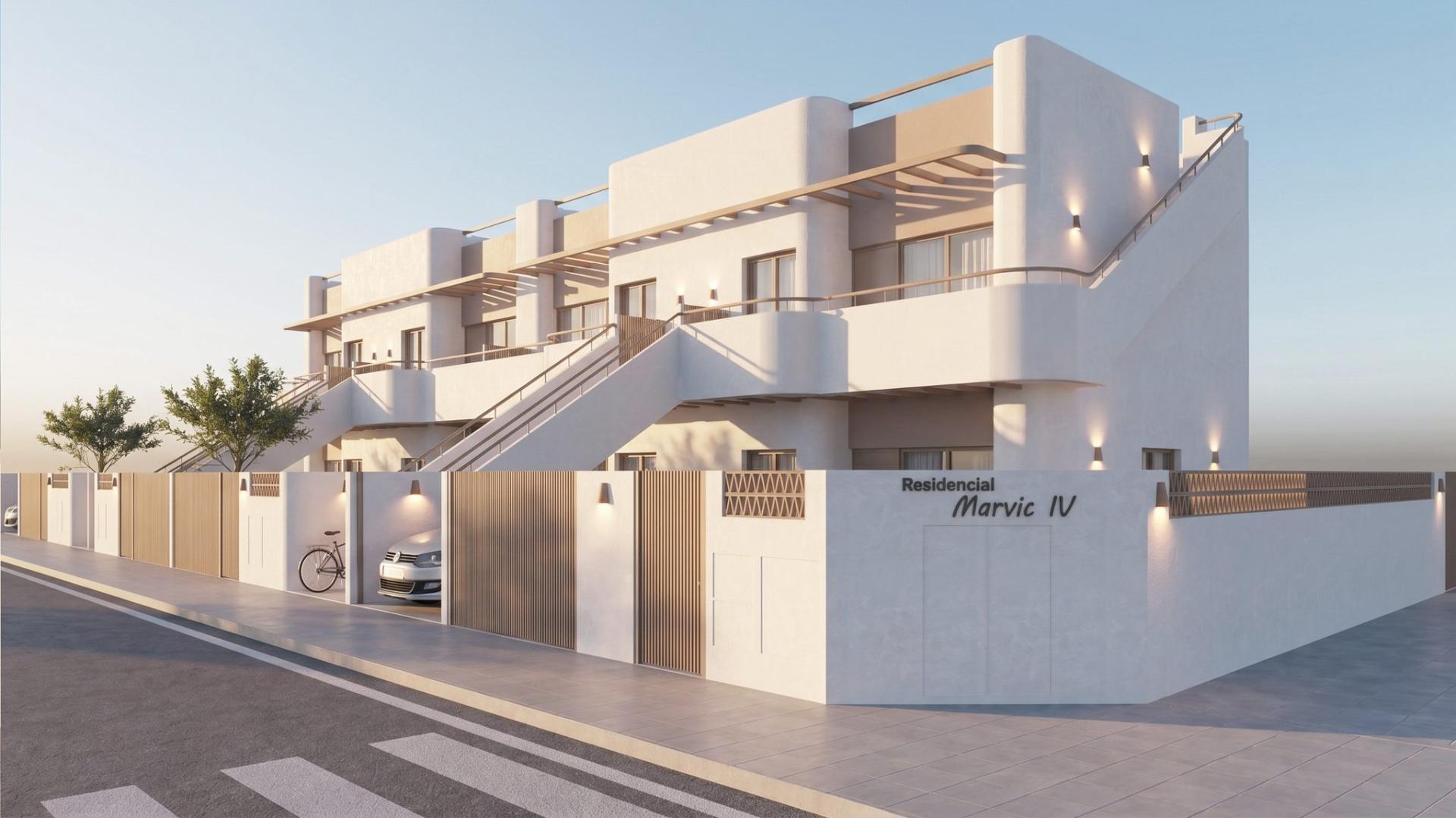Bungalow for sale in Pilar De La Horadada, Alicante, Spain