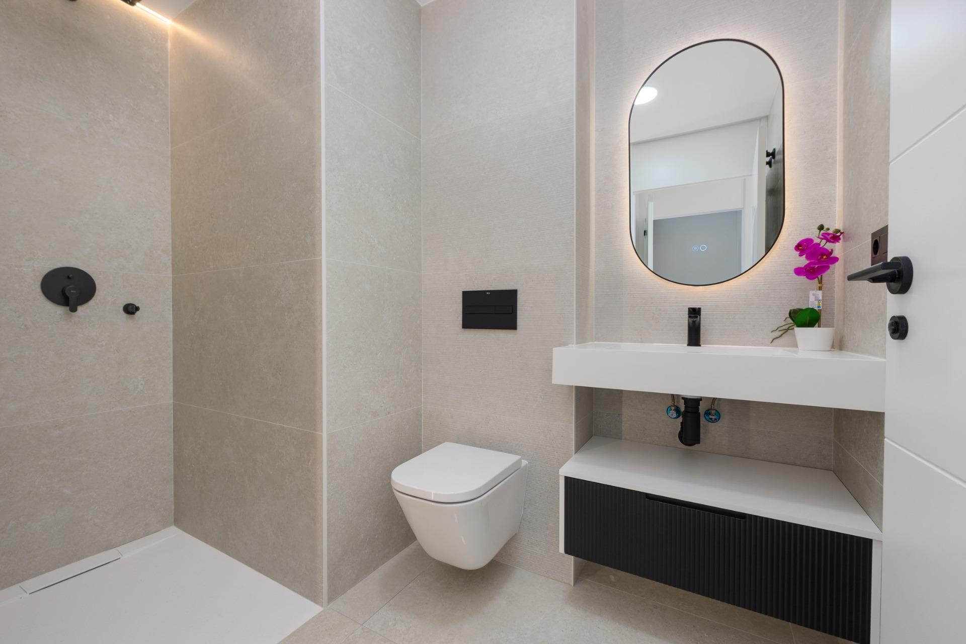 Apartment for sale in Guardamar Del Segura, Alicante, Spain