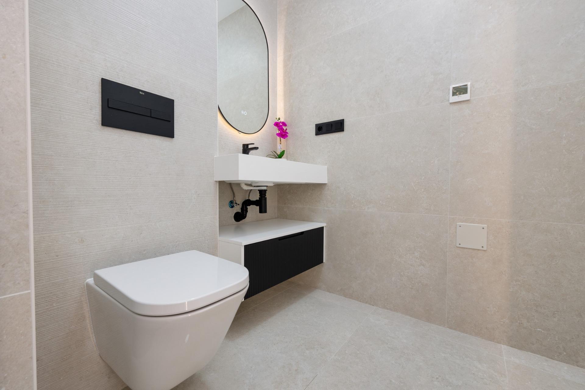 Apartment for sale in Guardamar Del Segura, Alicante, Spain